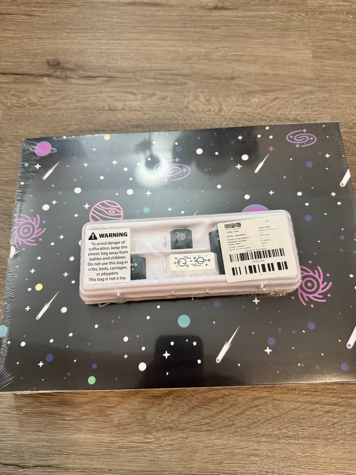 GMK Galaxy - Base + Novelties Kit Keycaps