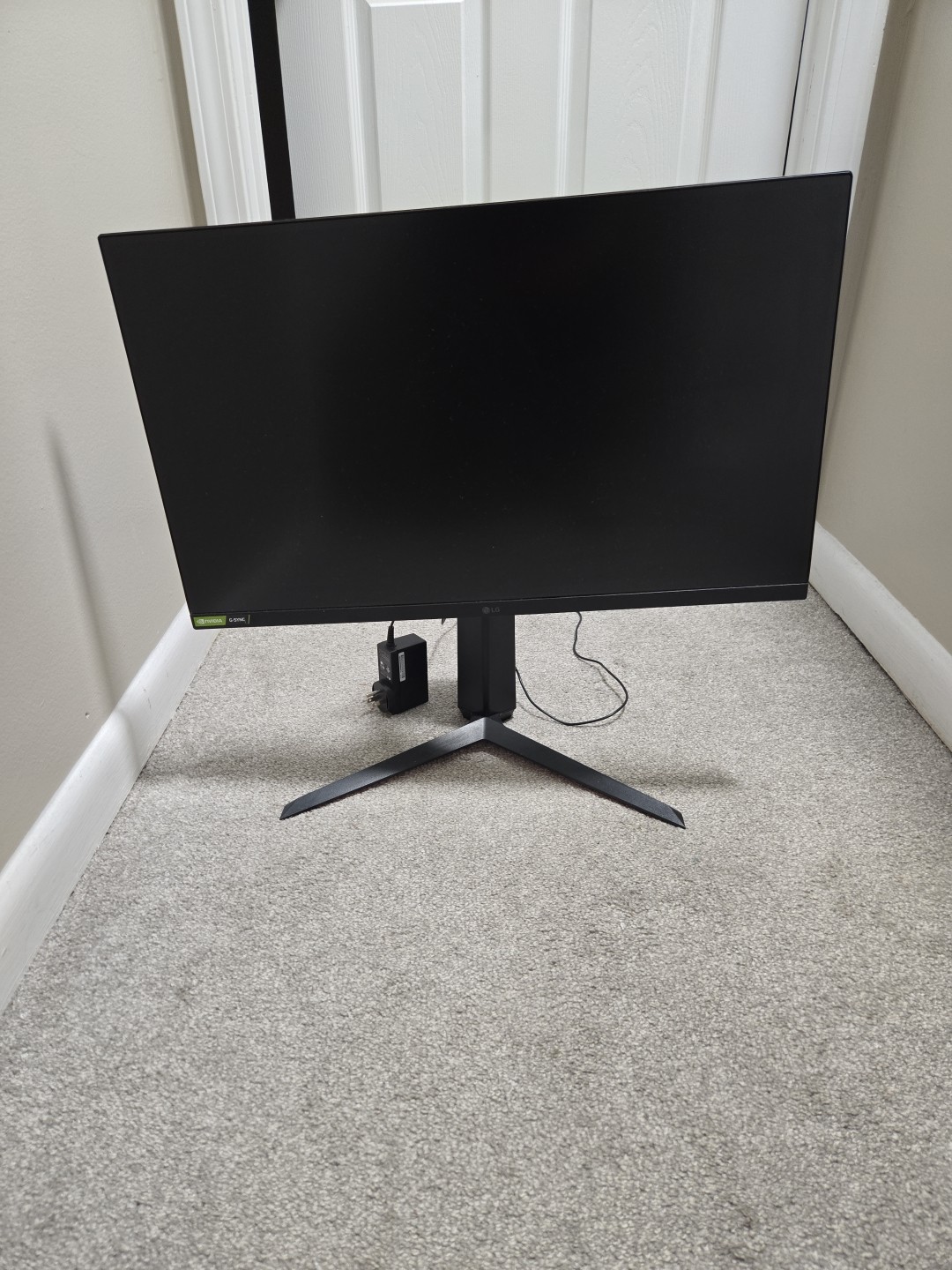 Monitor System Compatible with Samsung, LG, Apple, Black & Red