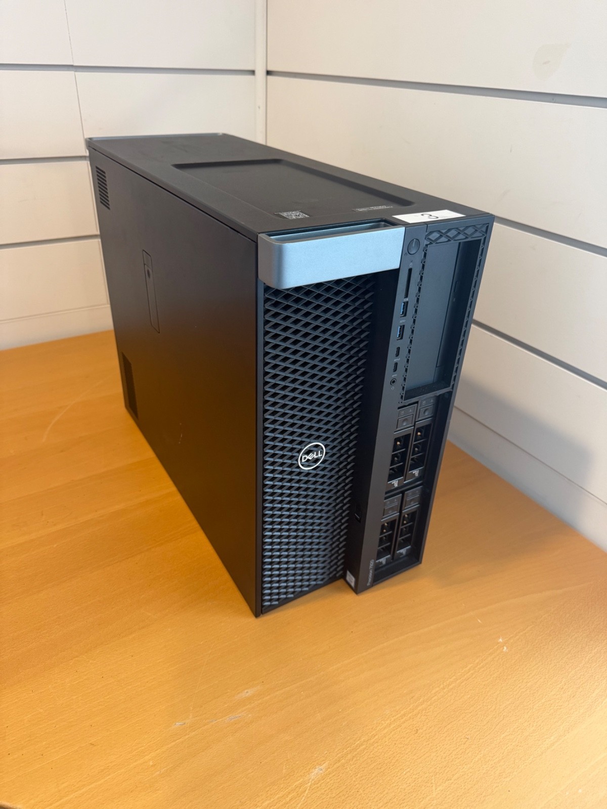 Dell Precision T7920 Tower Xeon Gold 6152 22C/44T 1400W PSU Barebones No RAM/HDD