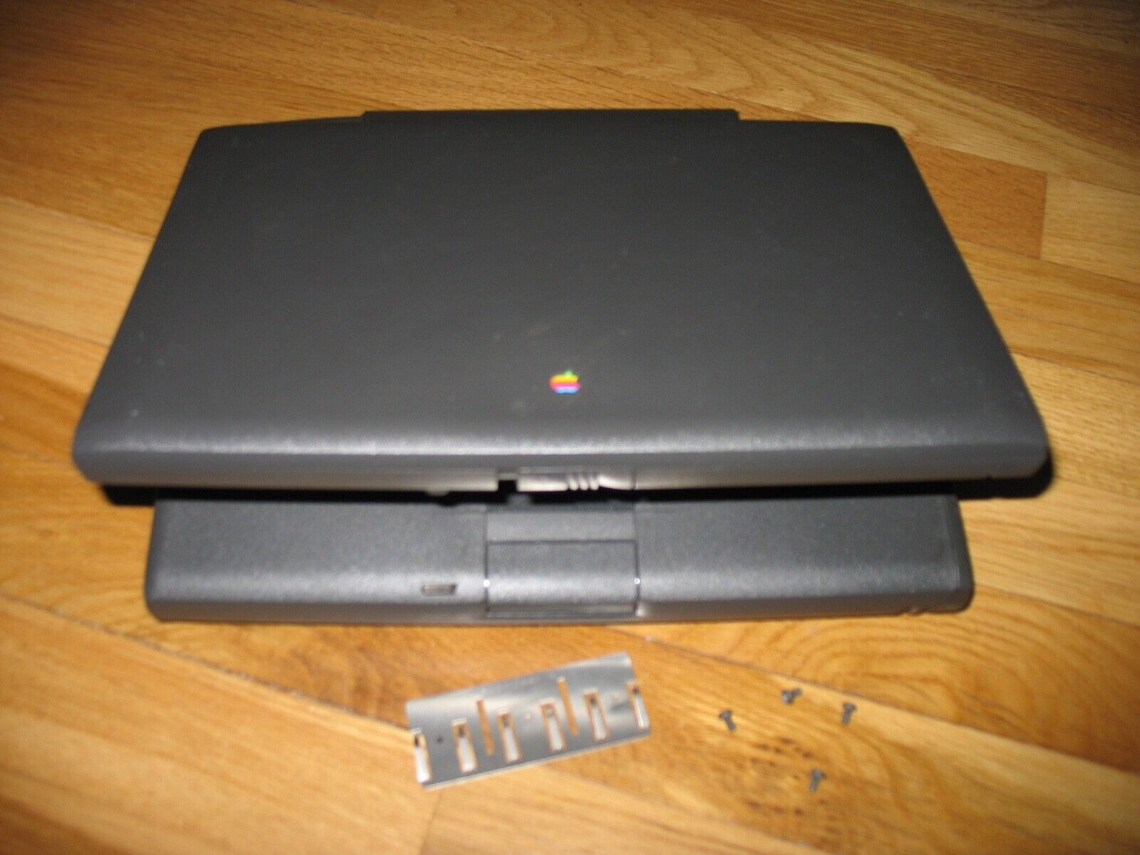 Vintage - Apple Macintosh PowerBook PowerPC 5300cs - For Parts