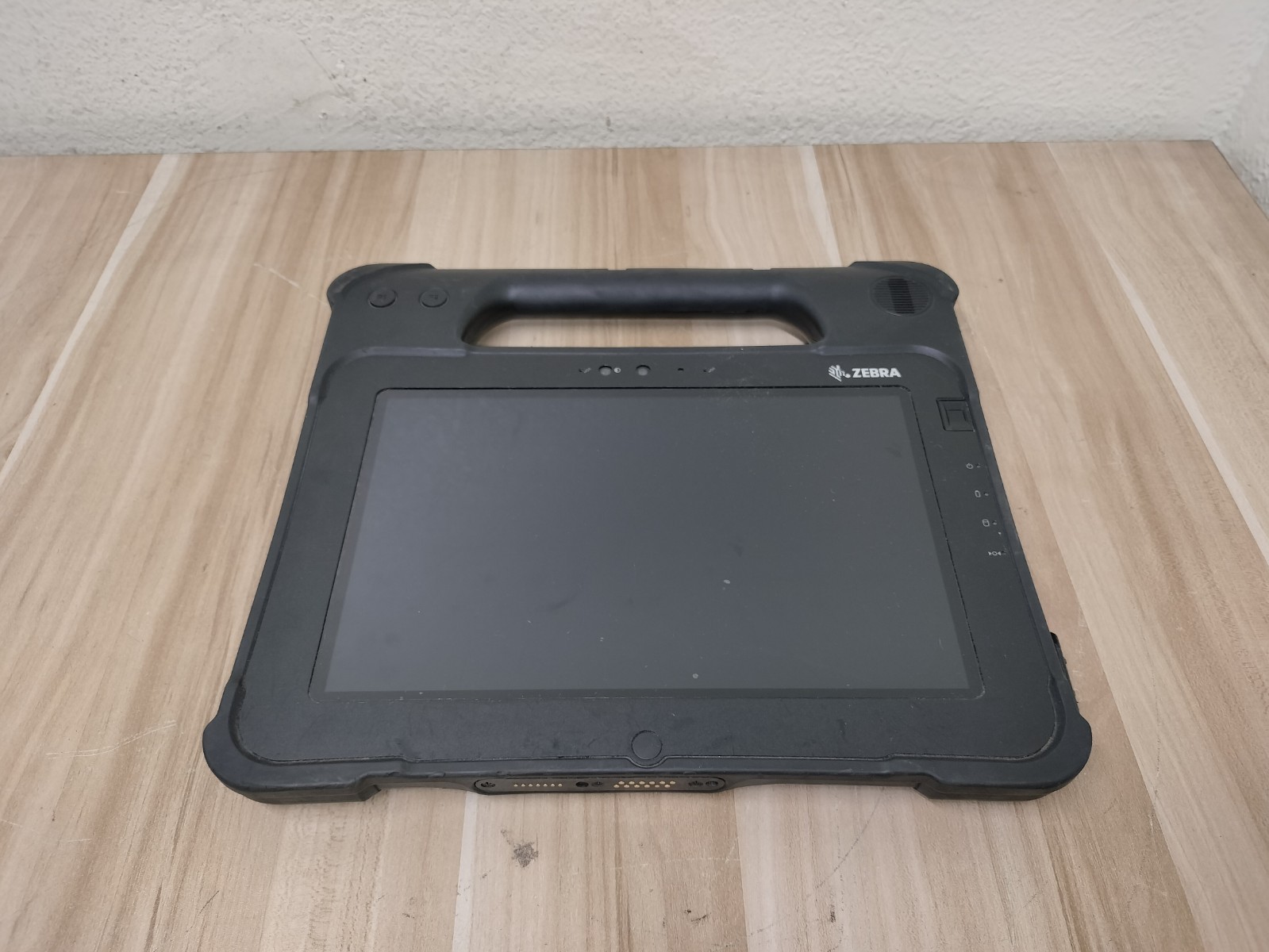 Zebra Xplore XPAD L10 iX101L2 Rugged Tablet i7 8th Gen 10.1 Windows 10 Pro