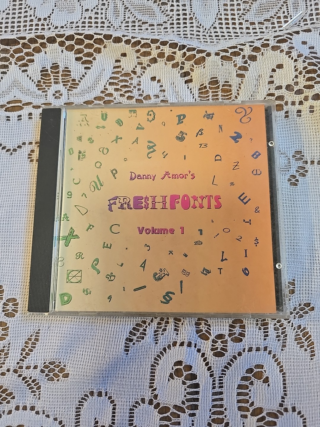 Fresh Fish FreshFonts Volume 1  1994 Amiga CD-ROM 