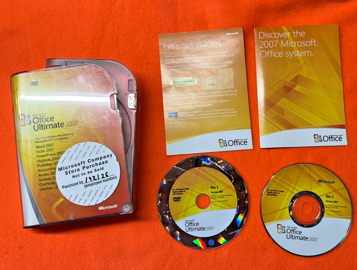 Official Microsoft Office Ultimate 2007 w Product Key Very NICE CONDITION