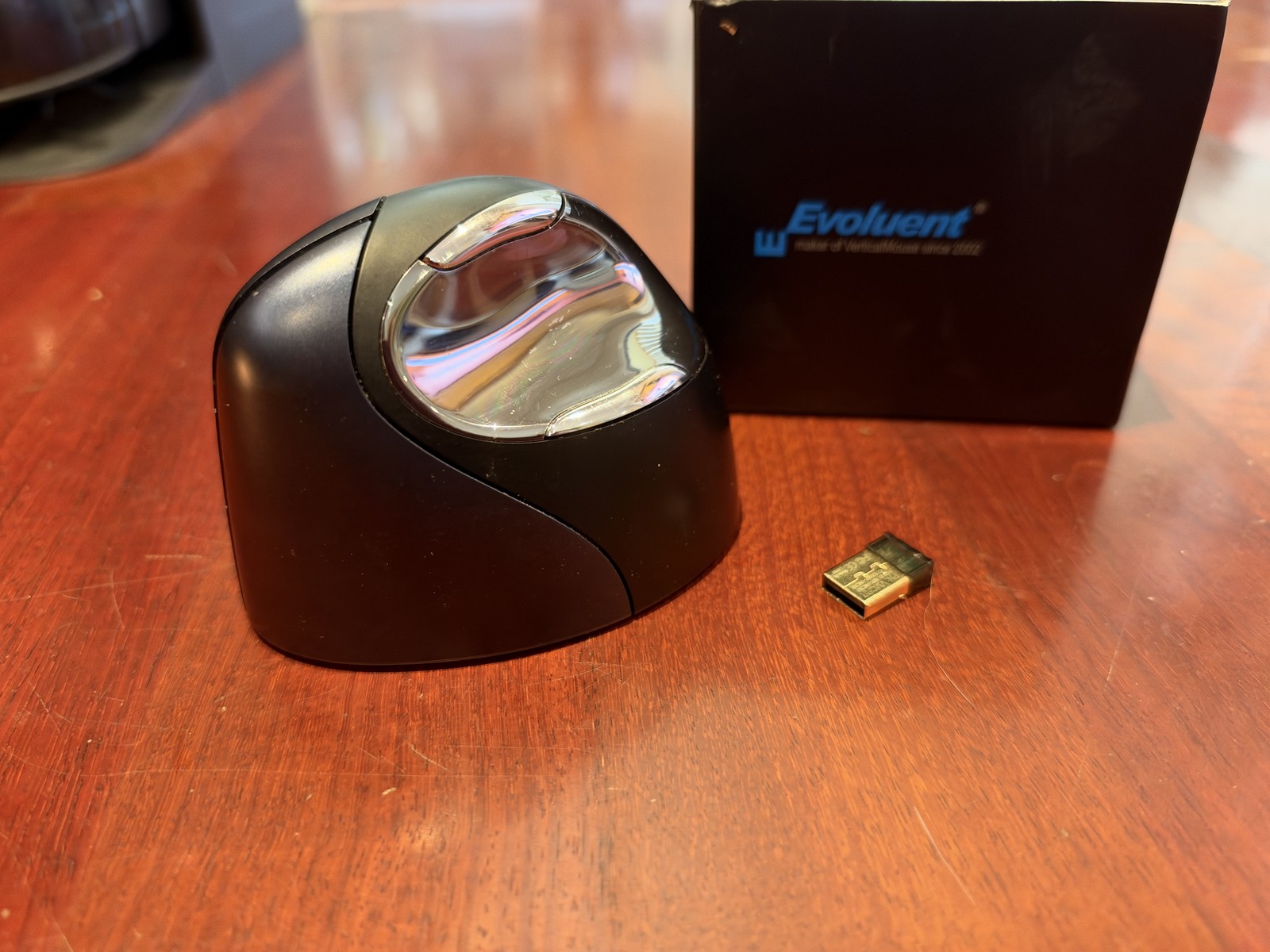 Evoluent VM4RW Wireless Vertical Mouse 4 Ergonomic Right-Handed with USB Dongle