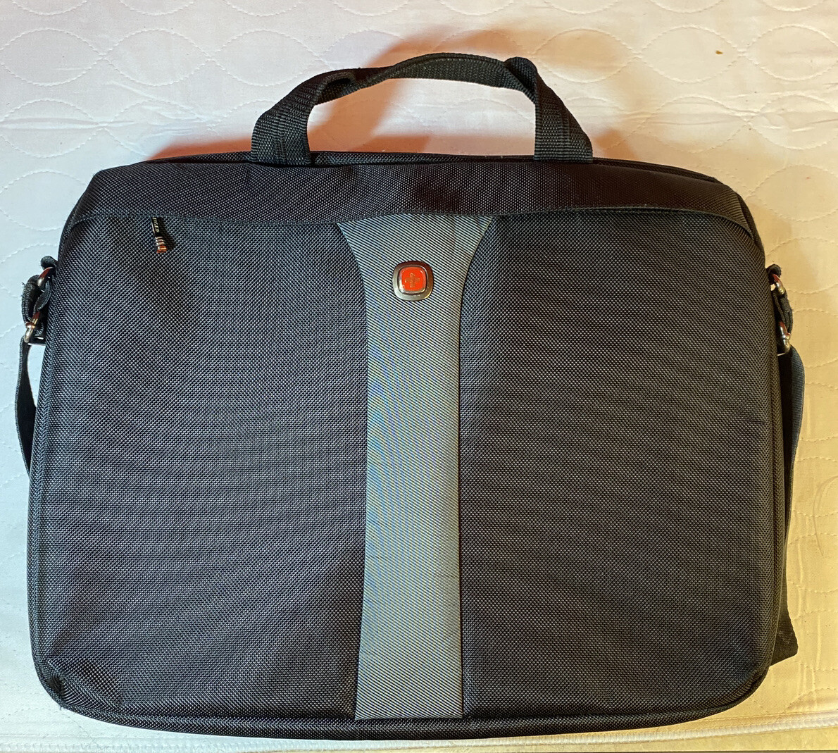 Wenger Legacy 17" Laptop Sleeve (WA-7444-14F00)