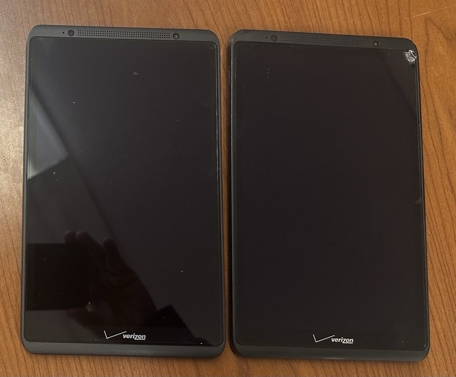 Verizon Ellipsis 8 Tablet QTAQZ3 16GB X2 Lot