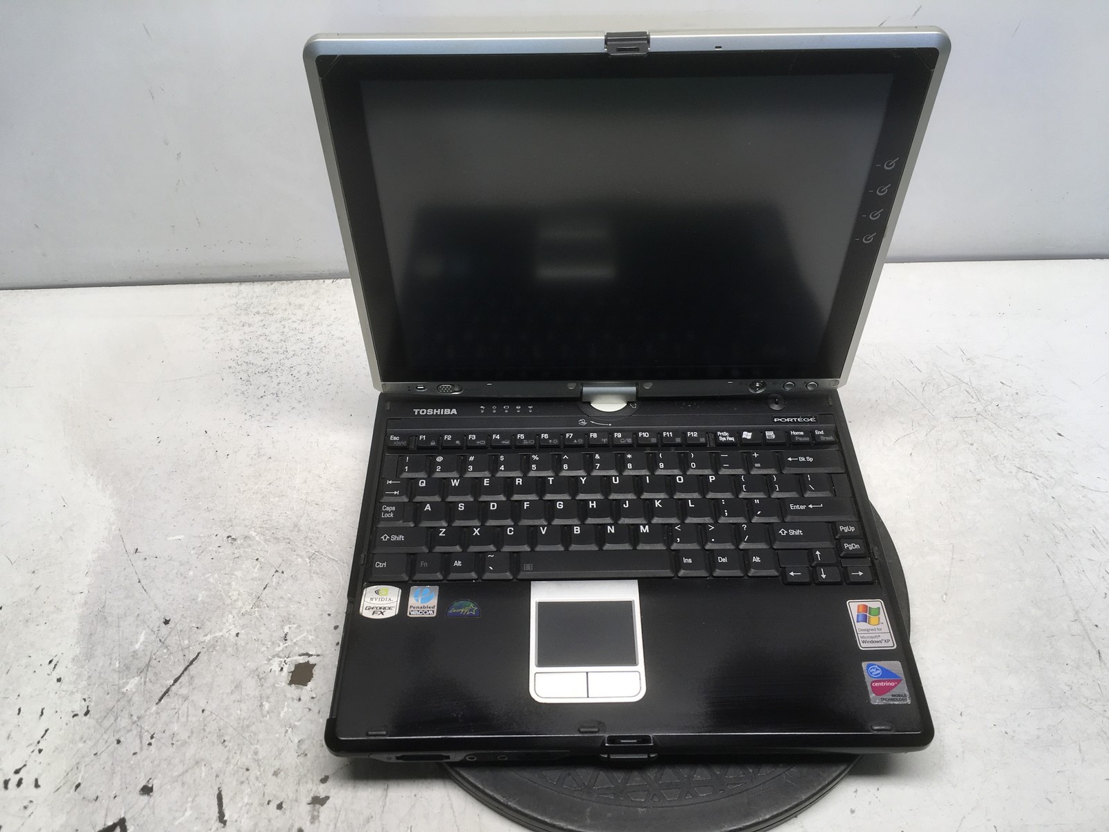 Toshiba Portege M200 Intel Pentium M 1.5GHz 1 GB NO HDD No Batt