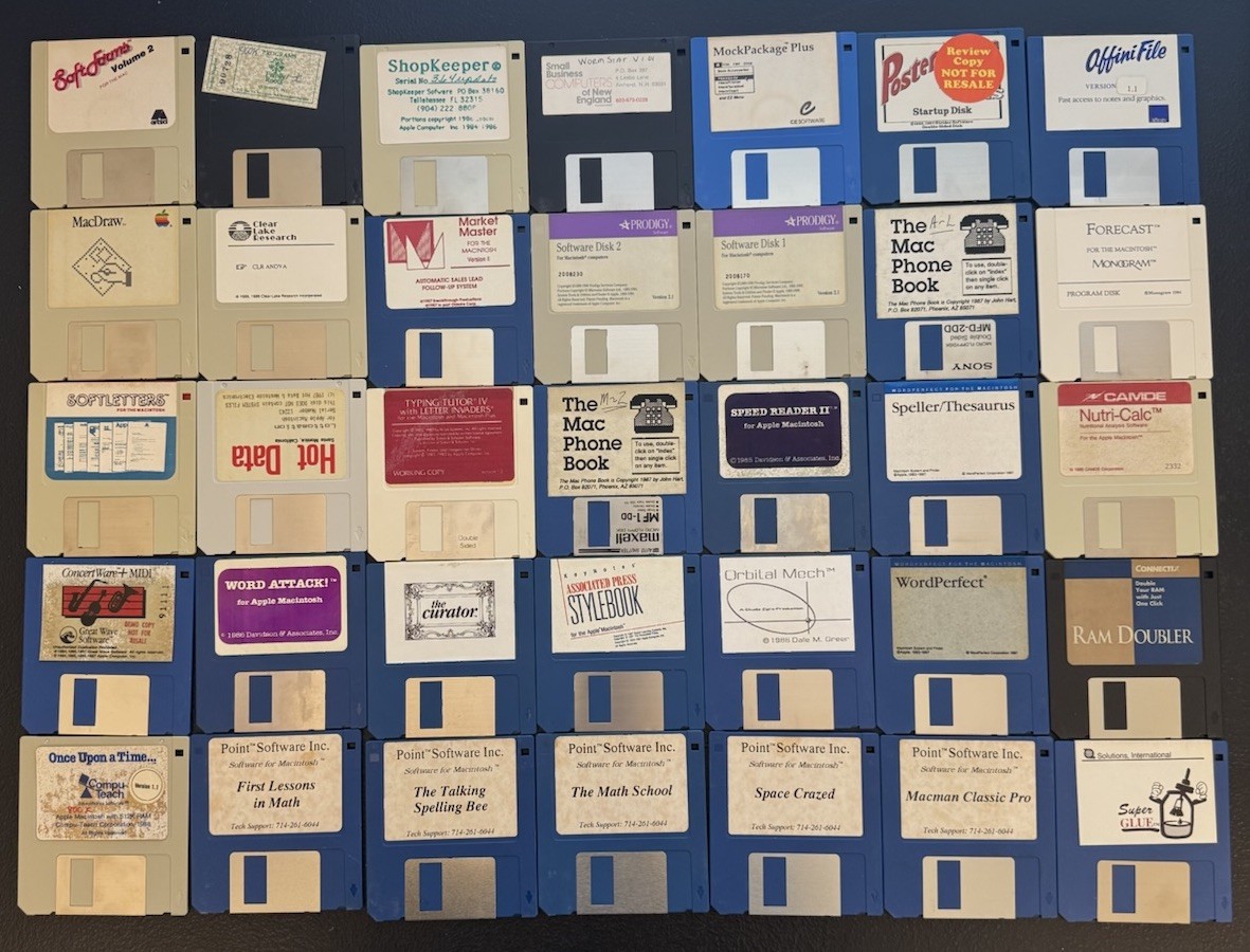 Floppy  Disc Lot Of 35 Apple Macintosh Games, Programs,  Education, Other Discs