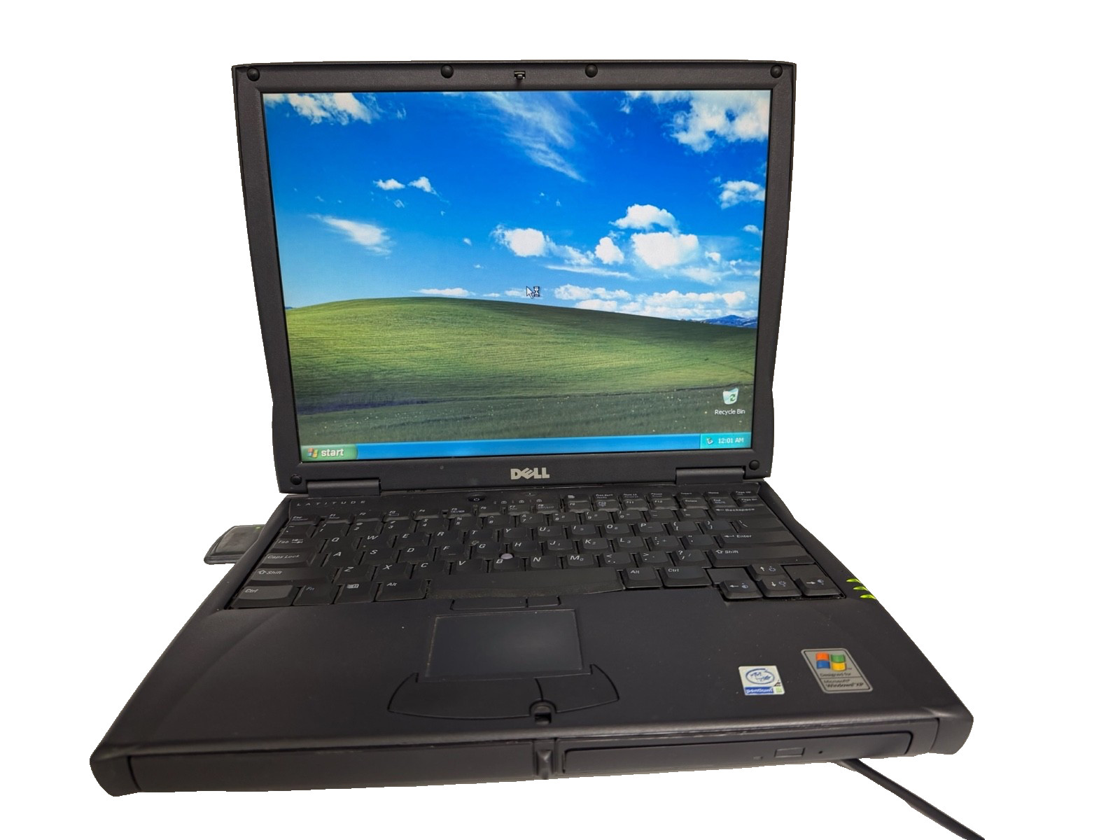 Dell Latitude C610-Intel III Mobile Pentium-512MB DDR1 Ram 40GB HDD Windows XP