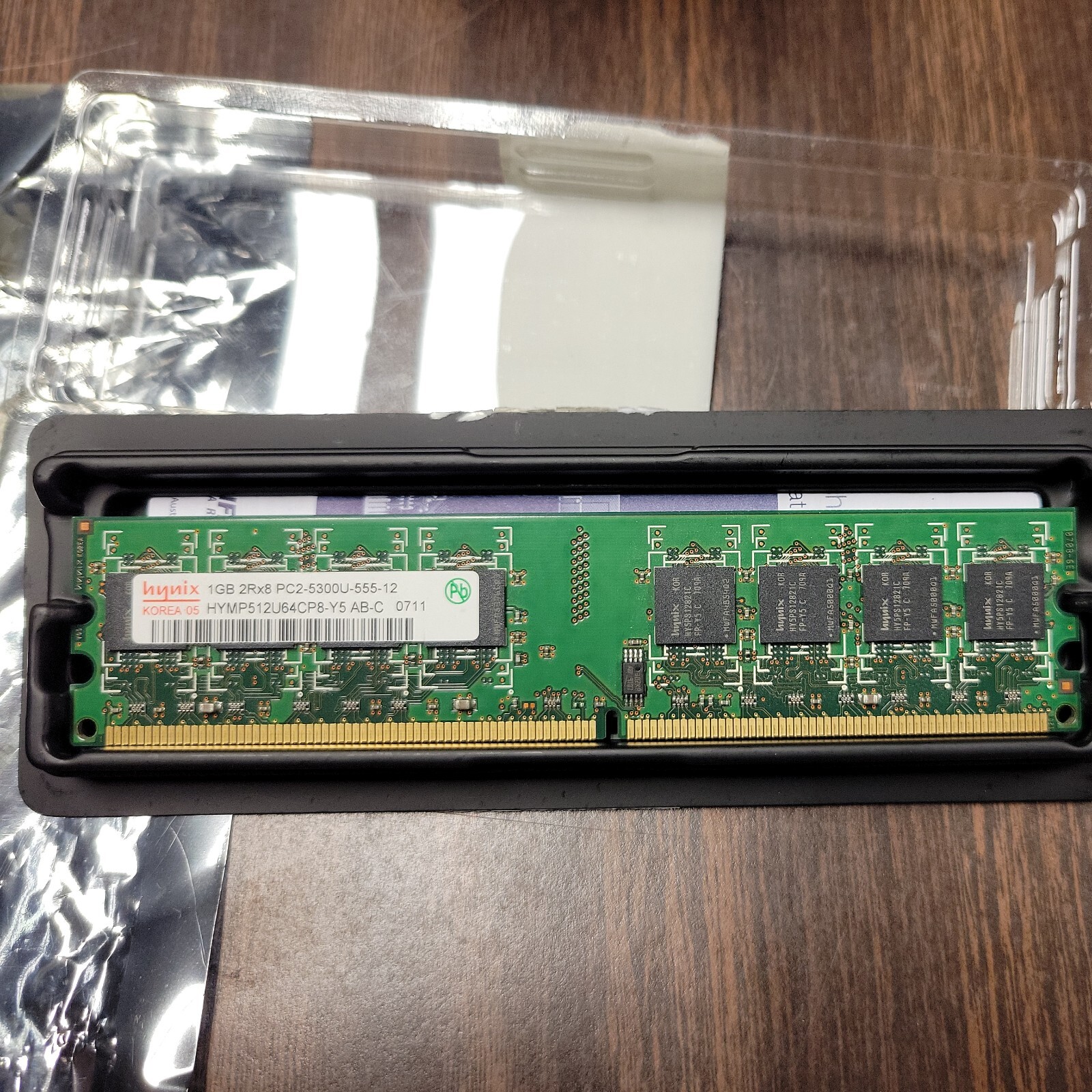 SK Hynix 1GB DDR2 667MHz PC2-5300U Desktop RAM HYMP512U64CP8Y5ABC