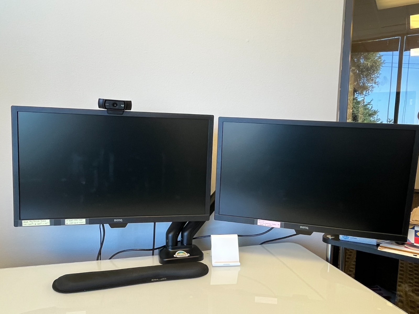 BenQ 24" Full HD 1080p LED Office Monitor w/ Stand HDMI - Used