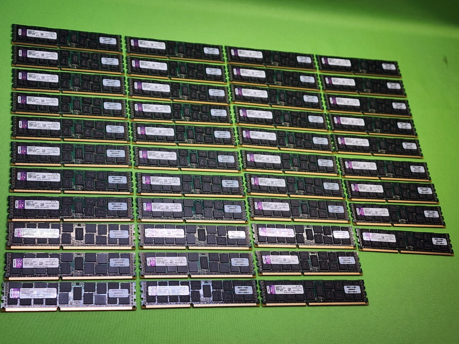 Lot of 42 Kingston 16GB PC3-12800R DDR3-1600 ECC Server RAM 672GB KVR16R11D4/16I