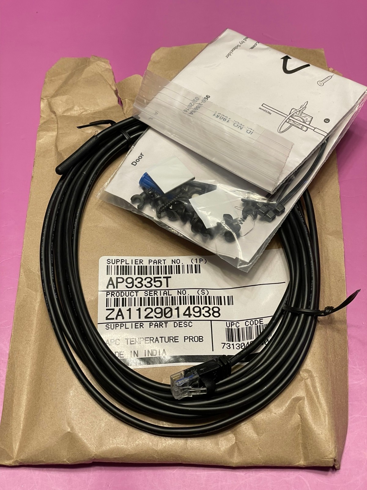 APC AP9335T Temperature Probe Sensor New Unused