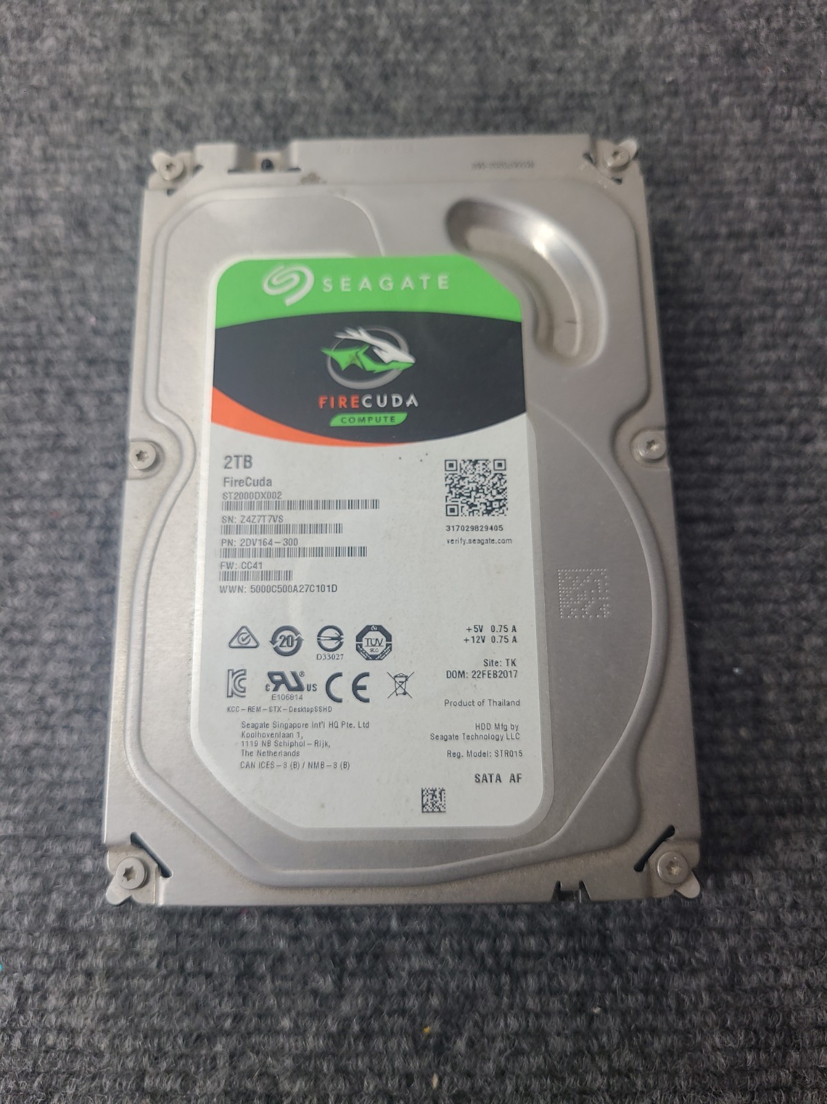 Seagate FireCuda ST2000DX002 2TB, SATA III, 3.5" Internal SSHD 2DV164-300 