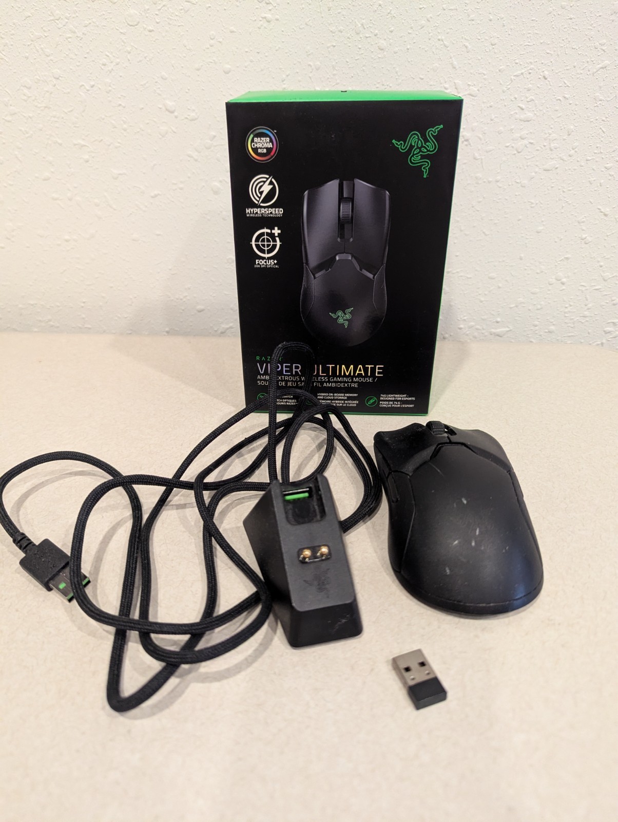 Razer Viper Ultimate Wireless Gaming Mouse w/ Charging Dock Dongle Box Black