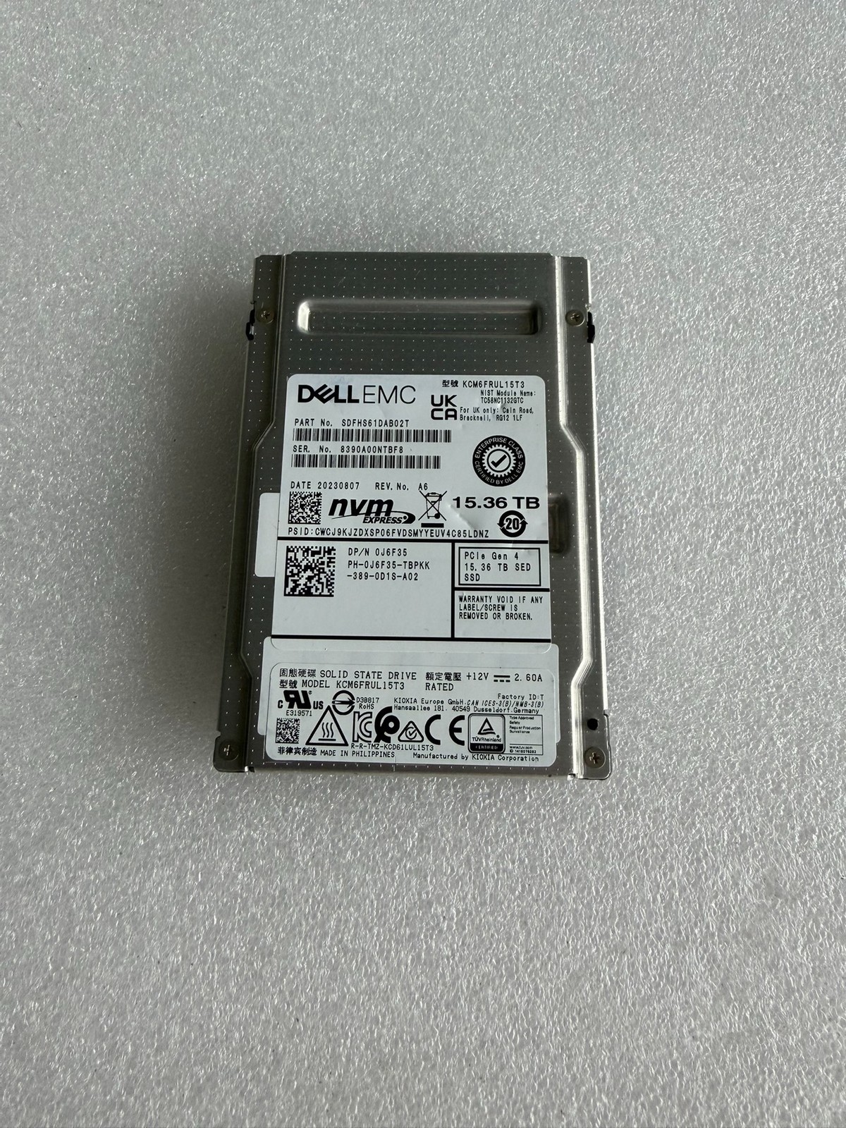 1PCS Dell EMC 15.36TB U.2 0J6F35 Kioxia CM6 15.36TB U.3 KCM6FRUL15T3