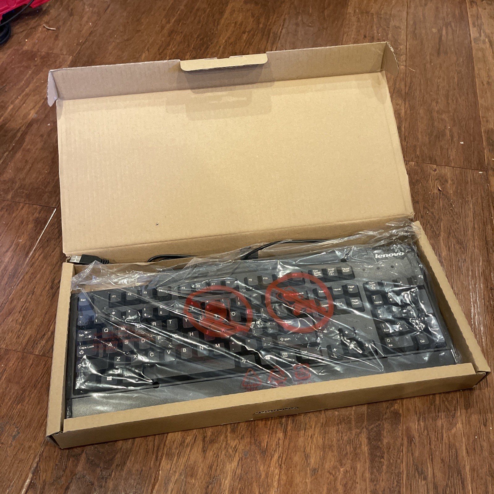 Lenovo SK-8825 54Y9400 USB Wired PC Computer Keyboard Black