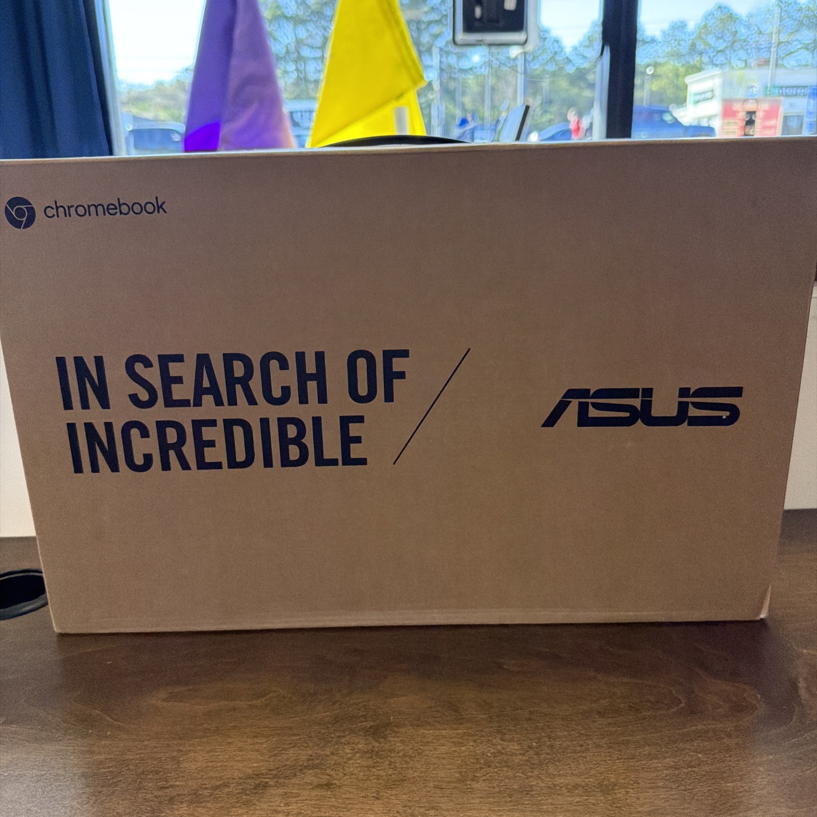 NEW  ASUS Chromebook CM1402CM2A 14" FHD (Kompanio 520, 4GB RAM, 64GB eMMC)