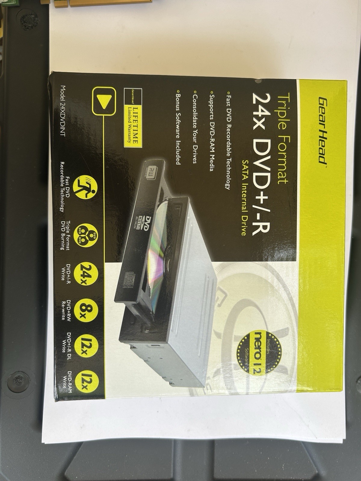 Gear Head 24XDVDINT Triple Format 24X DVD+/-R SATA Internal Drive