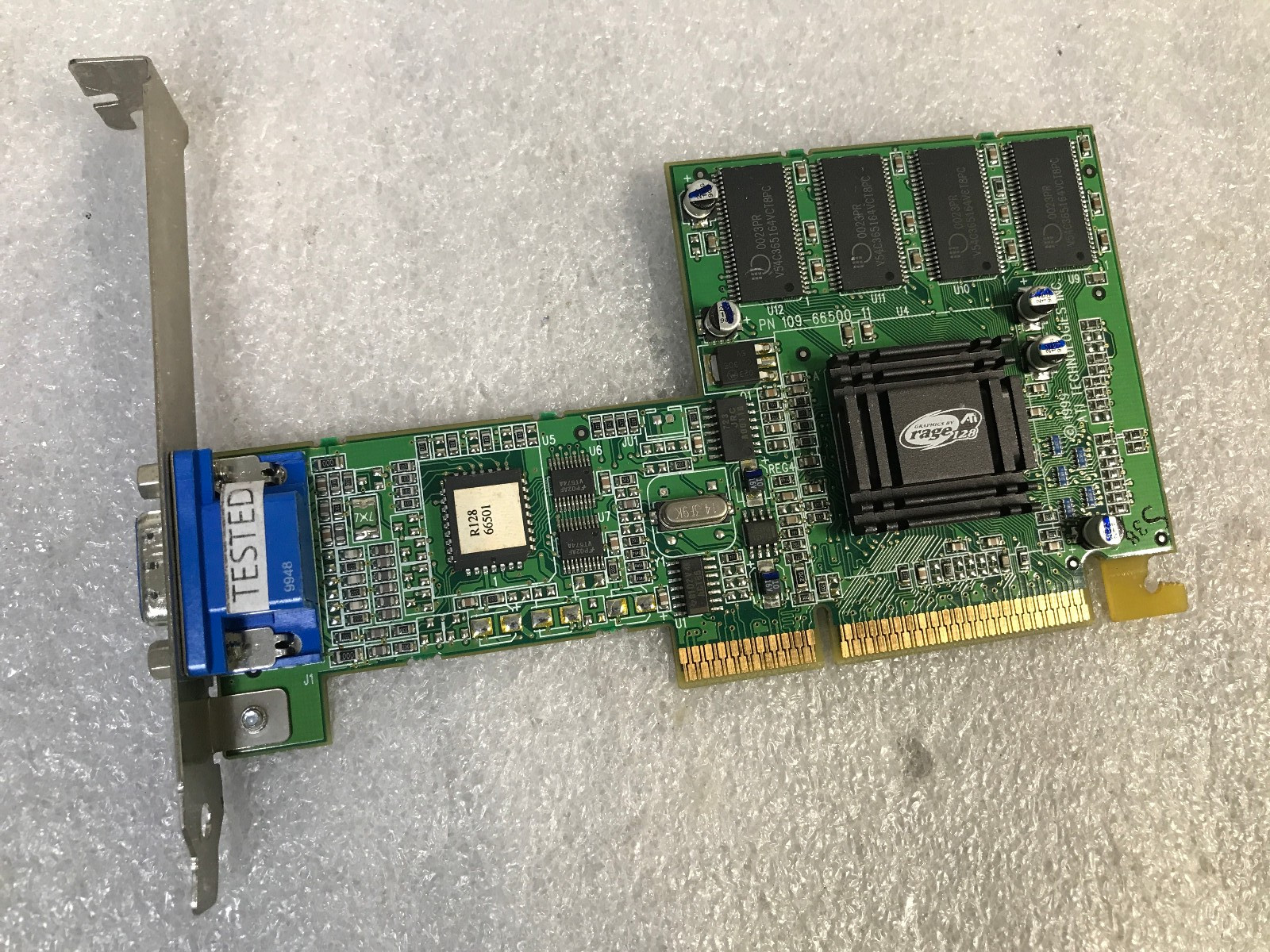 Matrox 837-00 Rev.B Compaq 358231-001, 294409-001 AGP VIDEO CARD