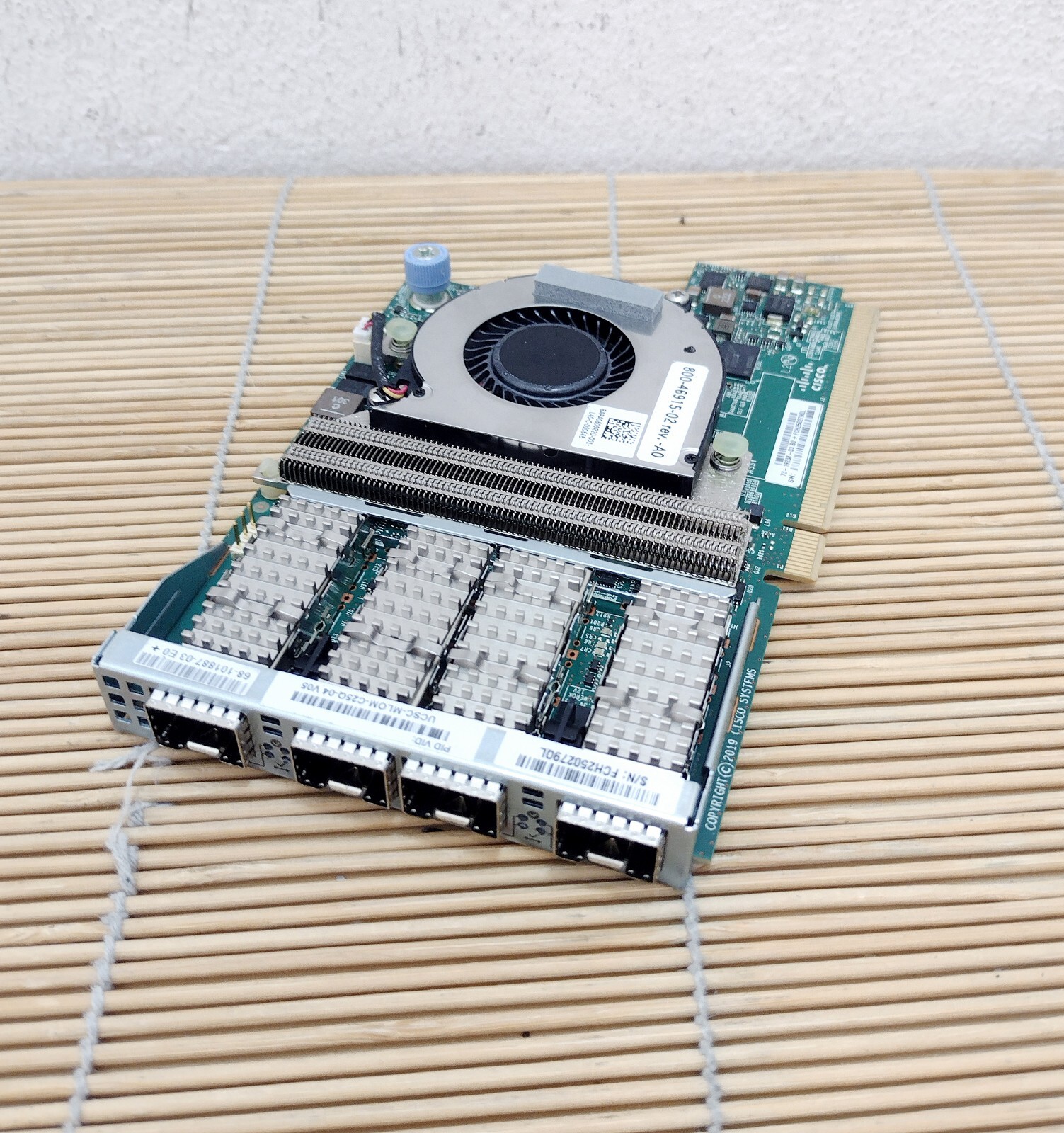 Cisco UCSC-MLOM-C25Q-04 UCS VIC 1457 Quad Port 10/25G SFP28 CNA MLOM