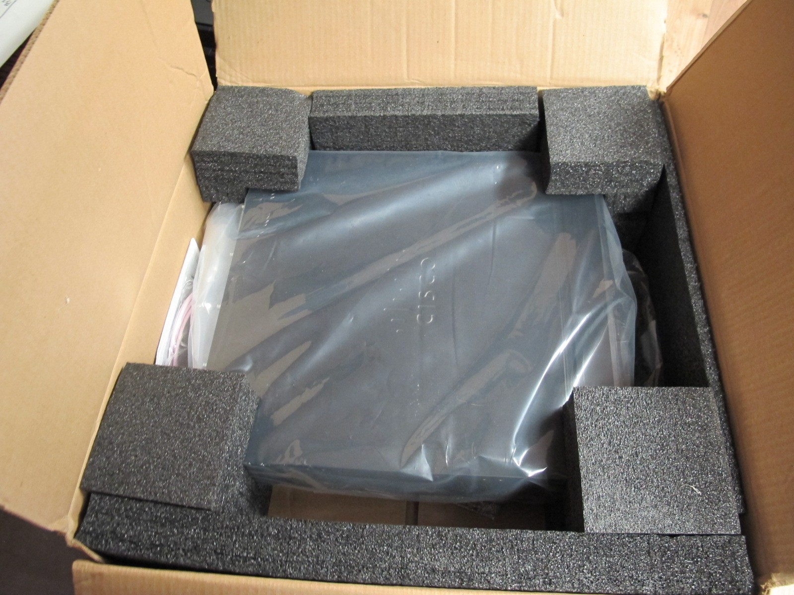 Cisco 2900 Series CISCO2921/K9 V08 Enterprise Router NEW OPEN BOX (FREE SHIP)