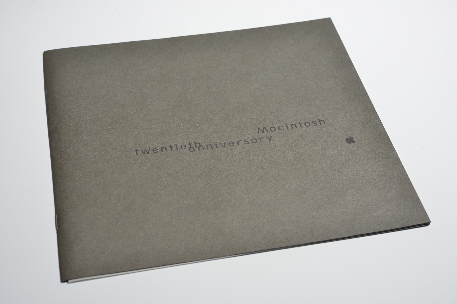 Apple Twentieth Anniversary Macintosh 1997 Original Design Booklet TAM Brochure