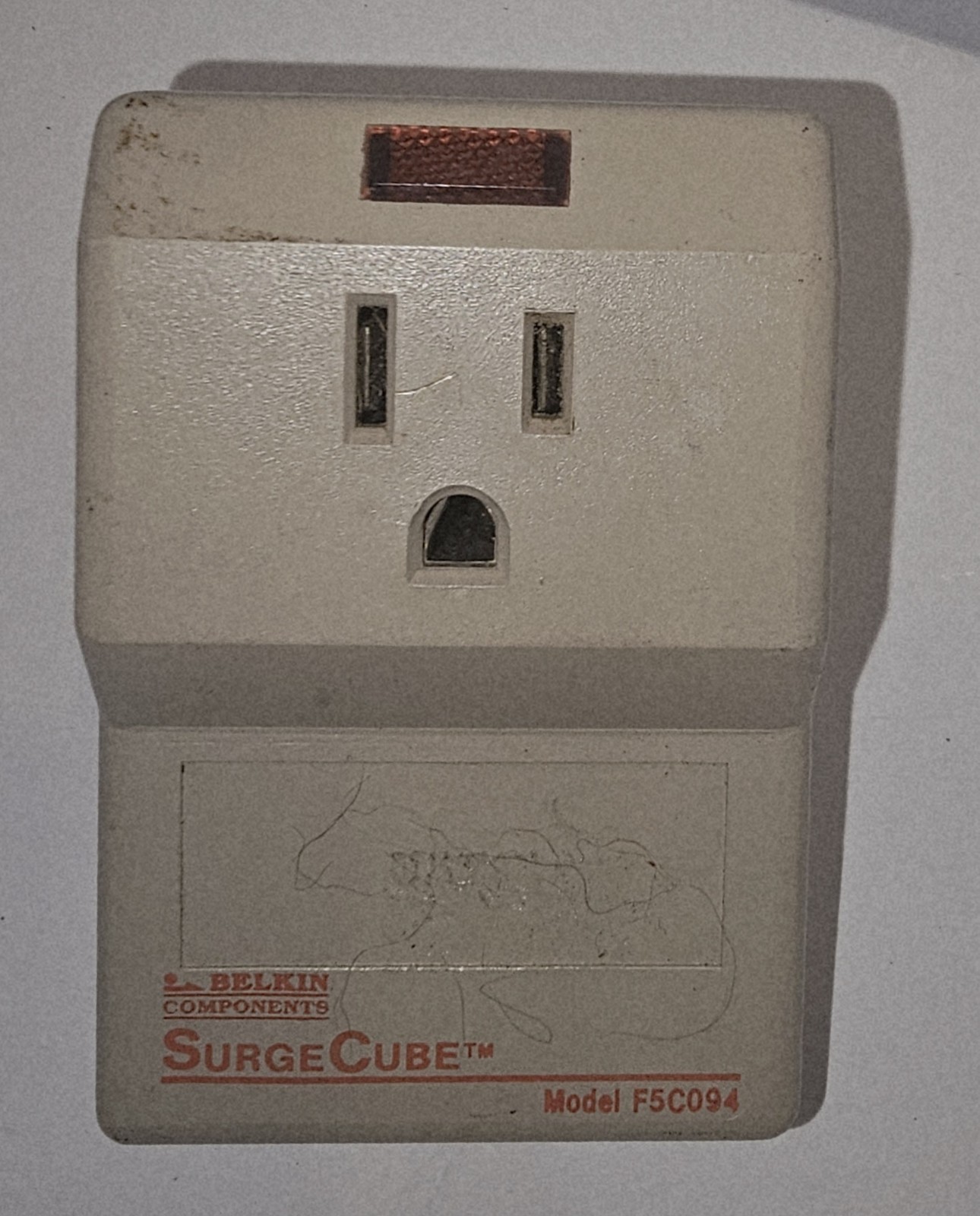 Belkin Master Cube Phone Laptops Fax Protection Surge Spike F5C094