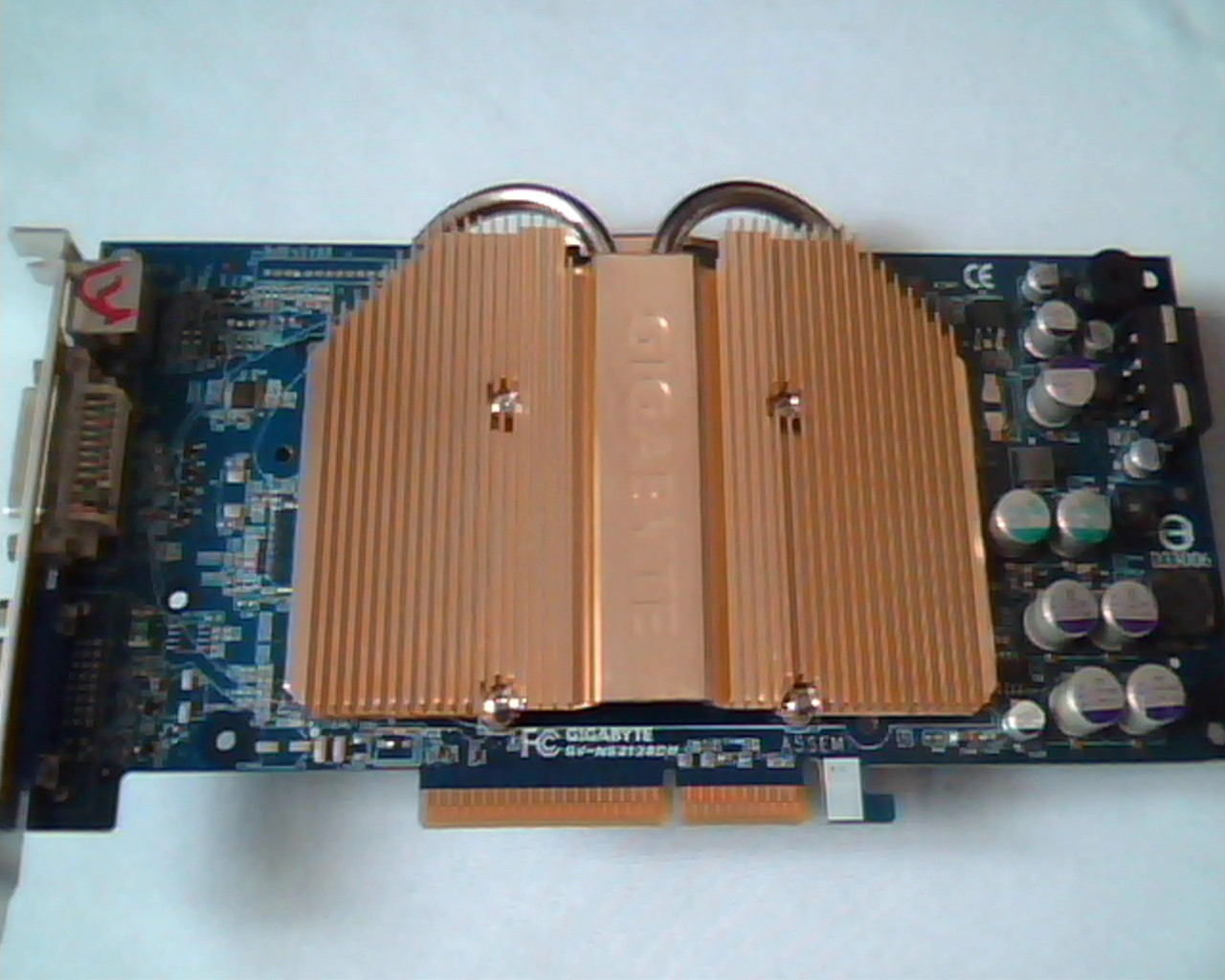 AGP card Gigabyte GV-N63128DH Rev 1.2 128 DVI VGA TV GV-N63 D33006