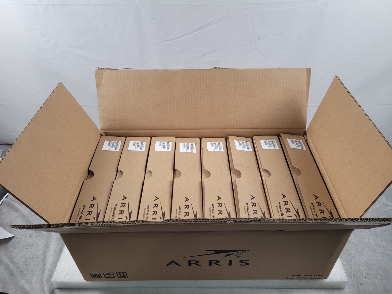 8 Units *NEW* Arris CM9200 DOCSIS 3.1 Cable Modem – High Speed