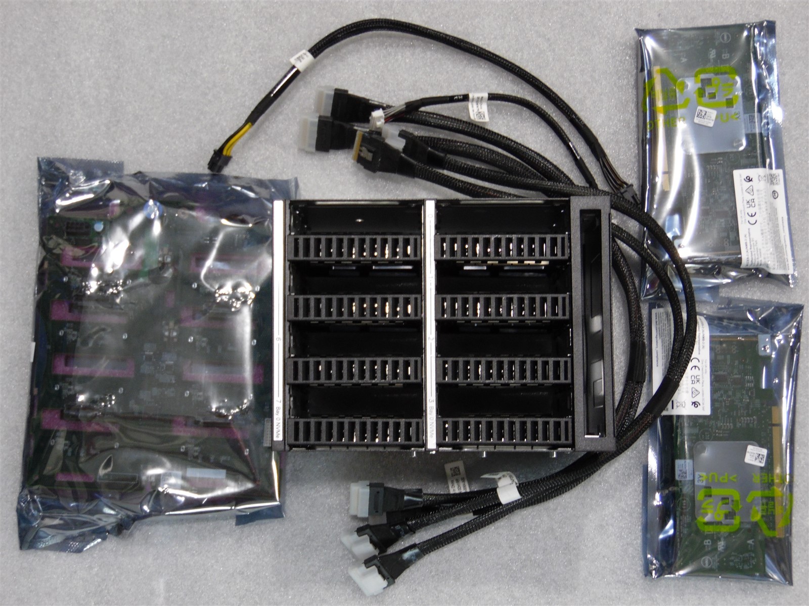 DELL POWEREDGE T640 8 BAY SSD PCIE HDD NVME EXPANDER BACKPLANE, CAGE, AND CABLES