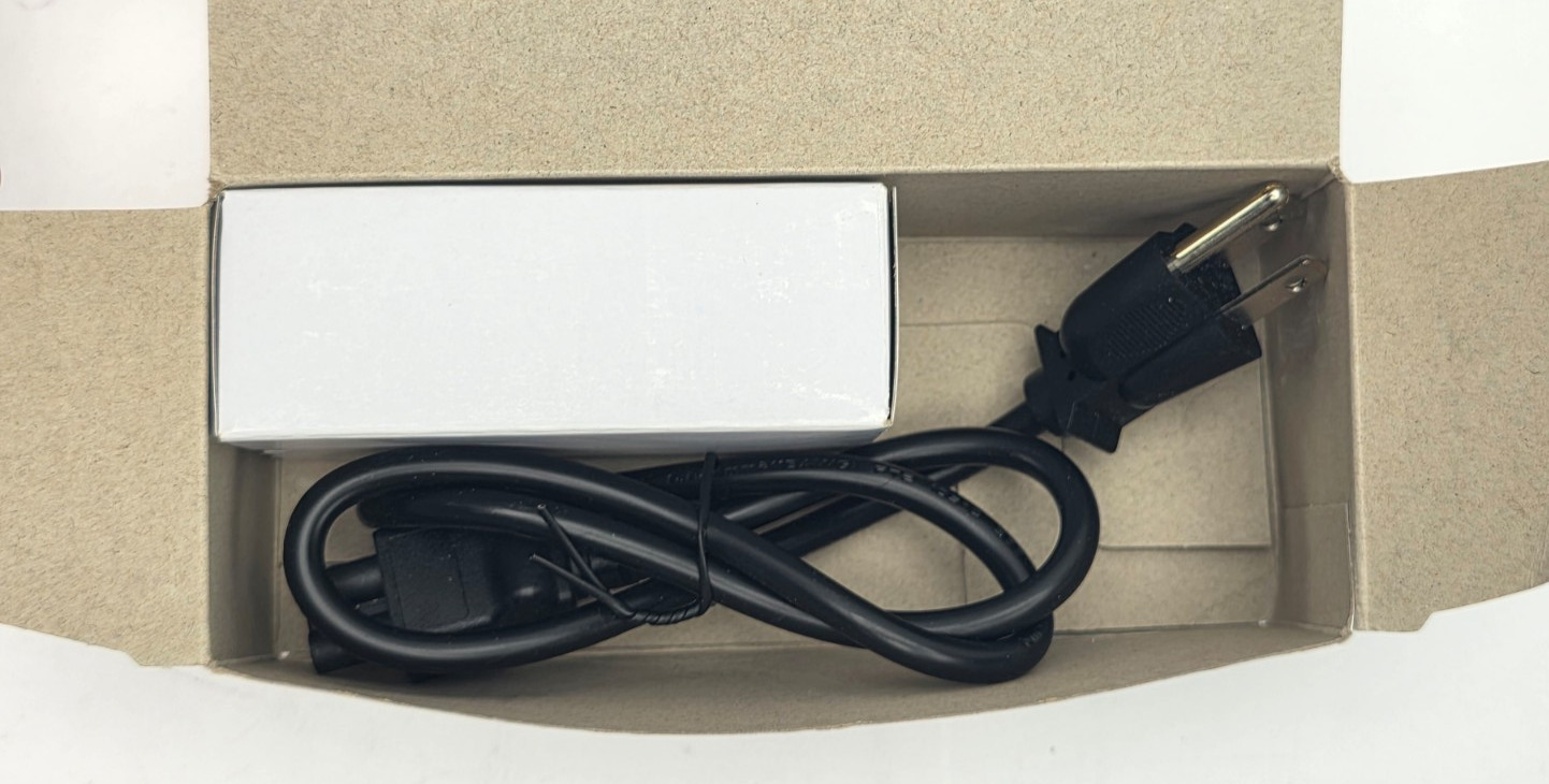 Ruckus 902-0162-US00 PoE Injector 48V 0.5A 24W Gigabit w/ Power Cord New