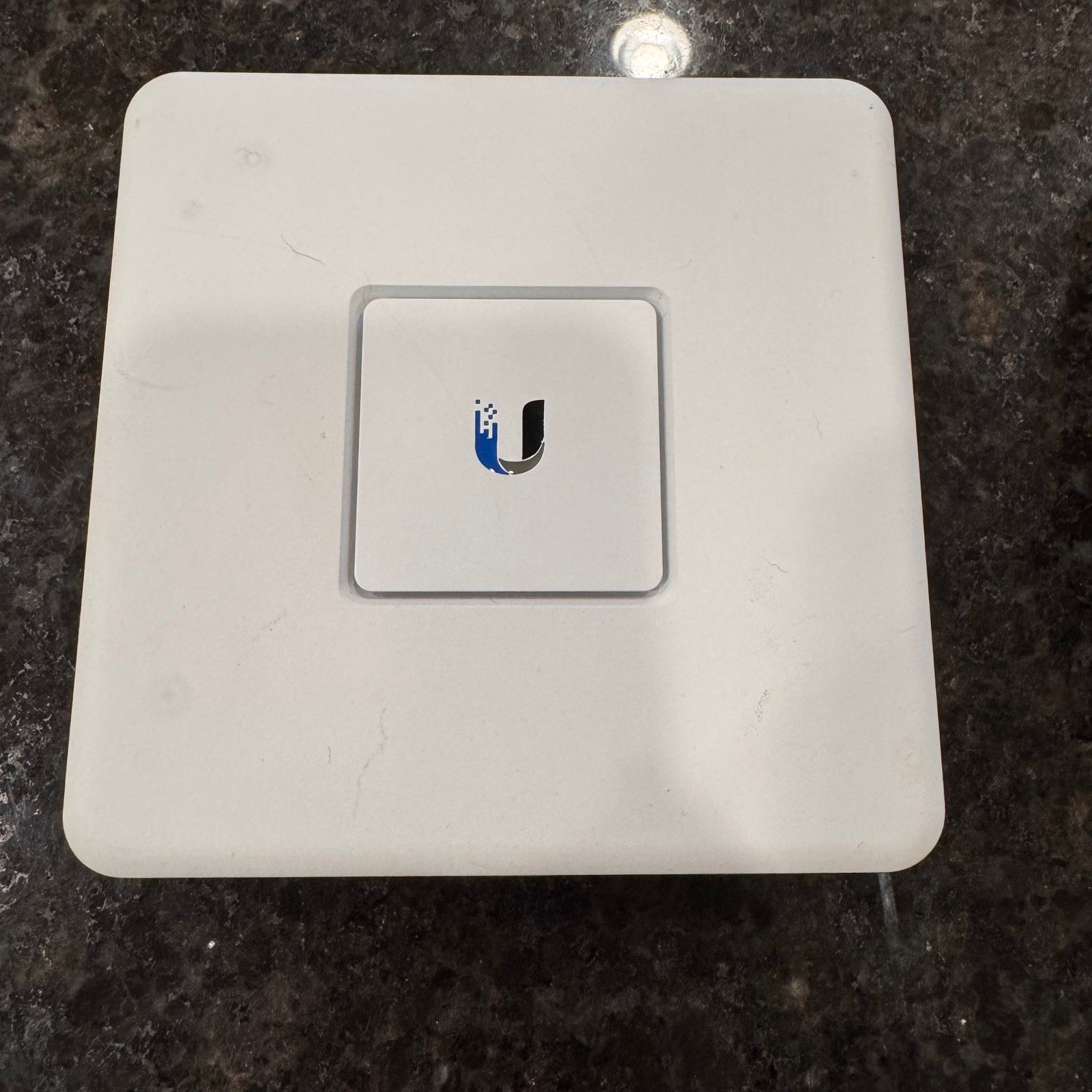 Ubiquiti Unifi Security Gateway- (USG) With Cord No Box