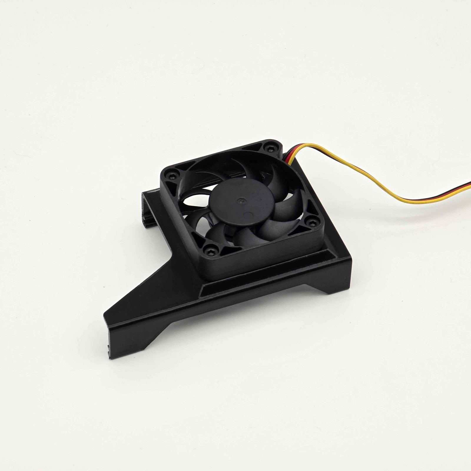 LSI 9340 9302 8i SAS HBA 50mm Cooling Fan Included + Shroud Cooler