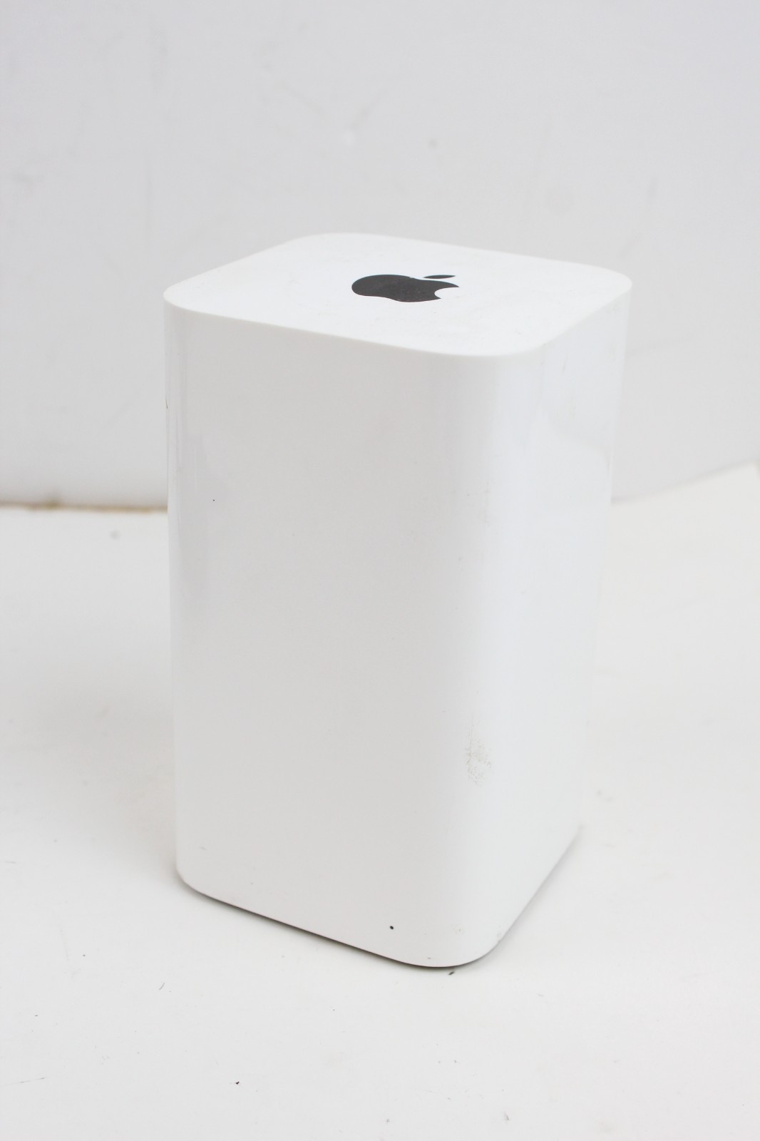 Apple A1470 EMC 2635 AirPort Extreme Time Capsule NO POWER CABLE