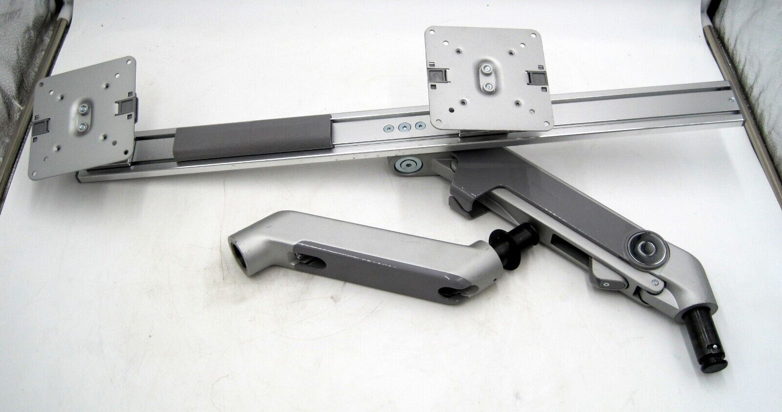 Humanscale M8 Dual Monitor Arm Crossbar - Silver w Gray Trim *NO DESK MOUNT*
