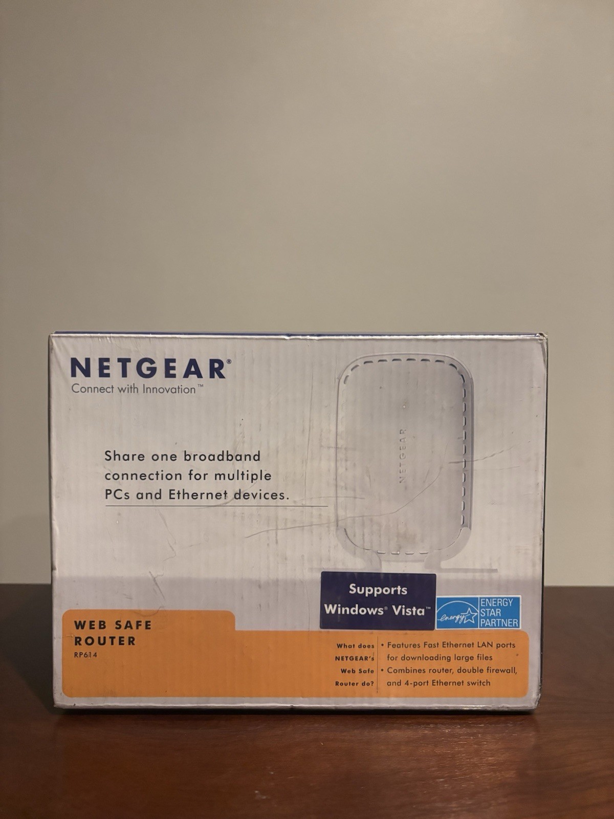 Netgear RP614 v4 4-Port Safe Gateway Cable/DSL Web PC Router w/ 10/100Mbps ~NEW