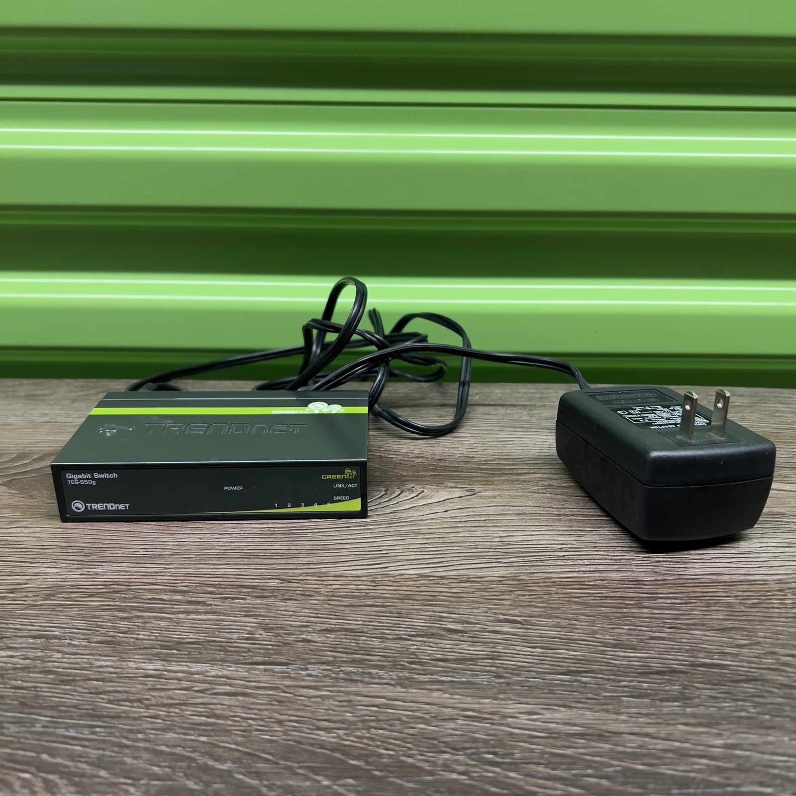TRENDnet TEG-S50g 5-Port Gigabit Ethernet GREEN net Net Switch w Power Adapter