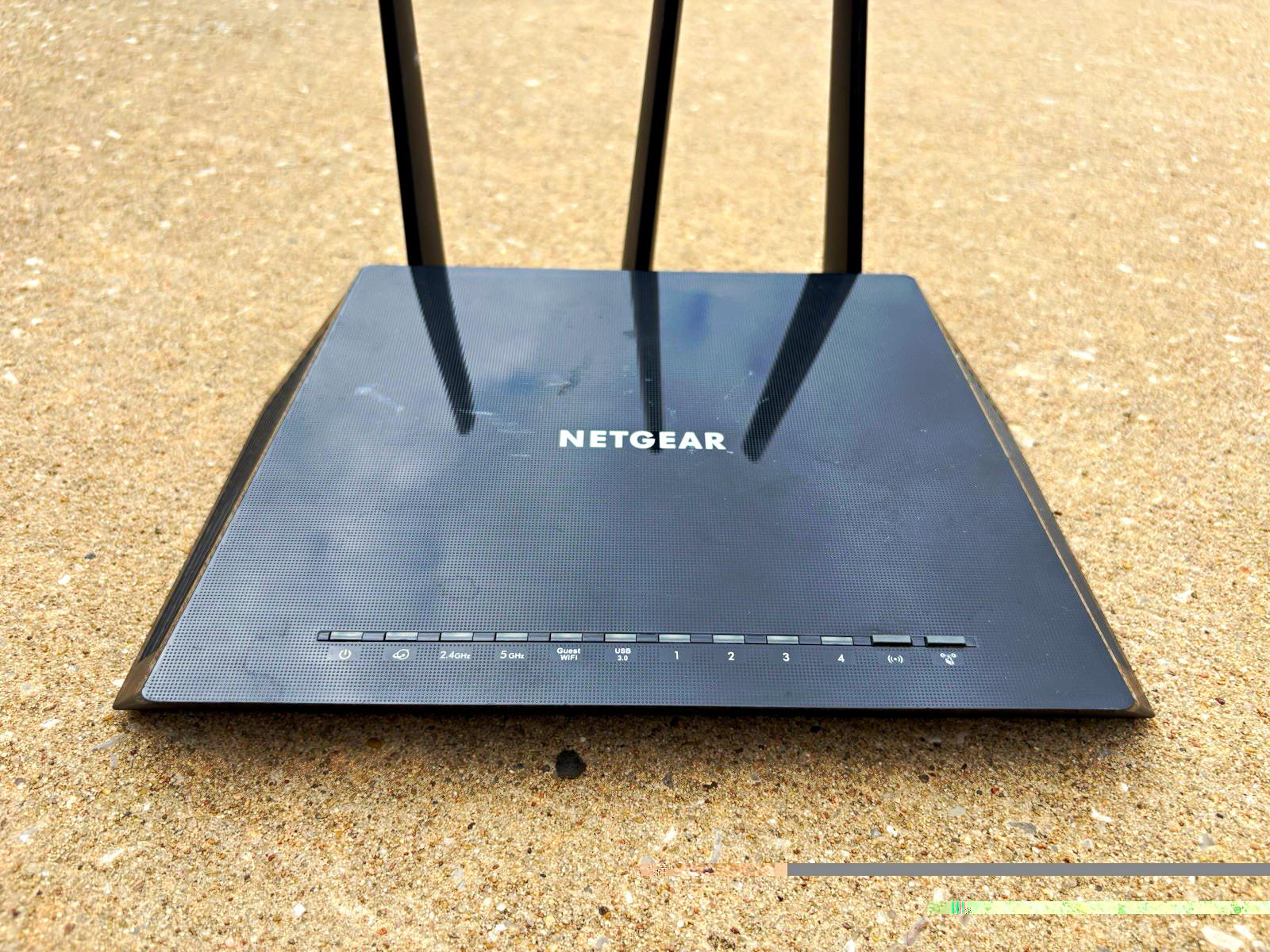 NETGEAR Nighthawk R7200 AC2100 Dual-Band Router 4-Port USB 3.0 Black