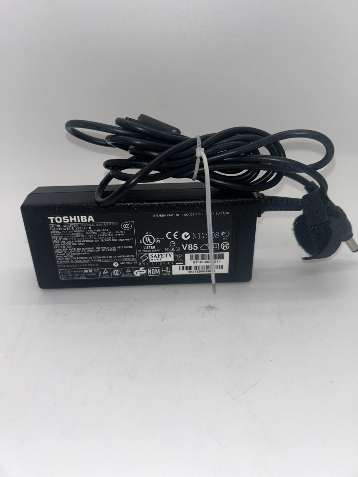 Genuine OEM Toshiba 90W 19V 4.74A Charger PA3516E-1AC3 PA3516U-1ACA PA-1900-24