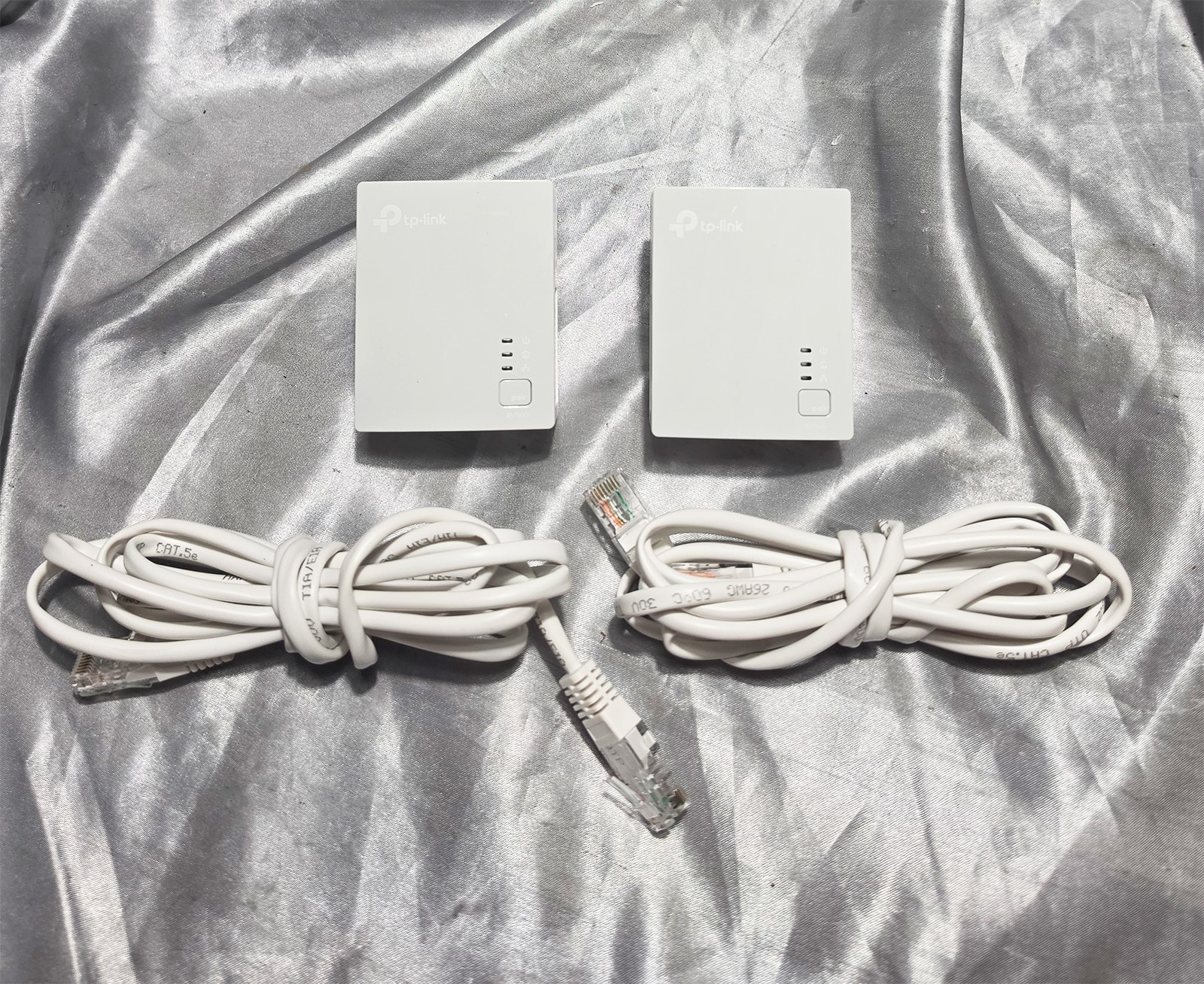 TP-LINK AV600 POWERLINE ADAPTER SET - MODEL: TL-PA4010