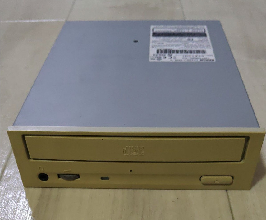 TEAC CD-540E CD-ROM DRIVE 5.25-inch Half-height 40x Speed DC12/5V
