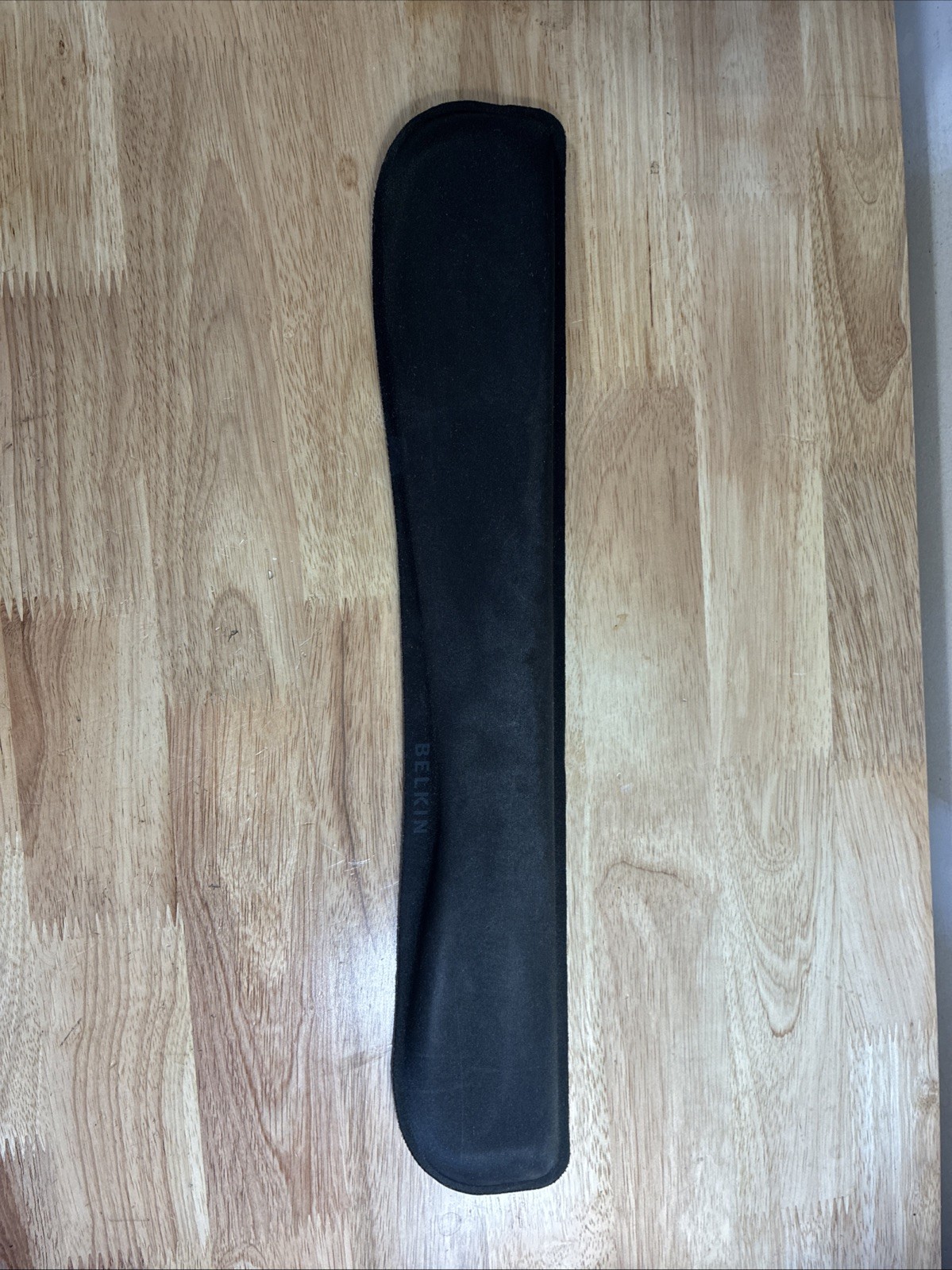 Belkin WaveRest Keyboard Wrist Support Black F8E263