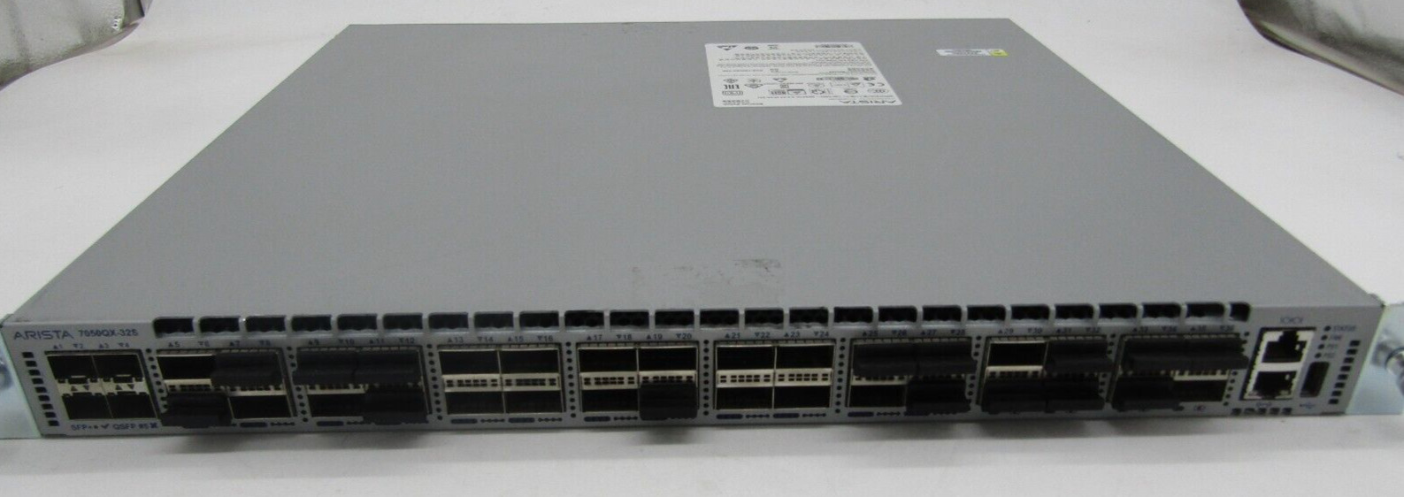 Arista DCS-7050QX-32S 32-Port 40GbE QSFP+ 4P 10GbE SFP+ Switch