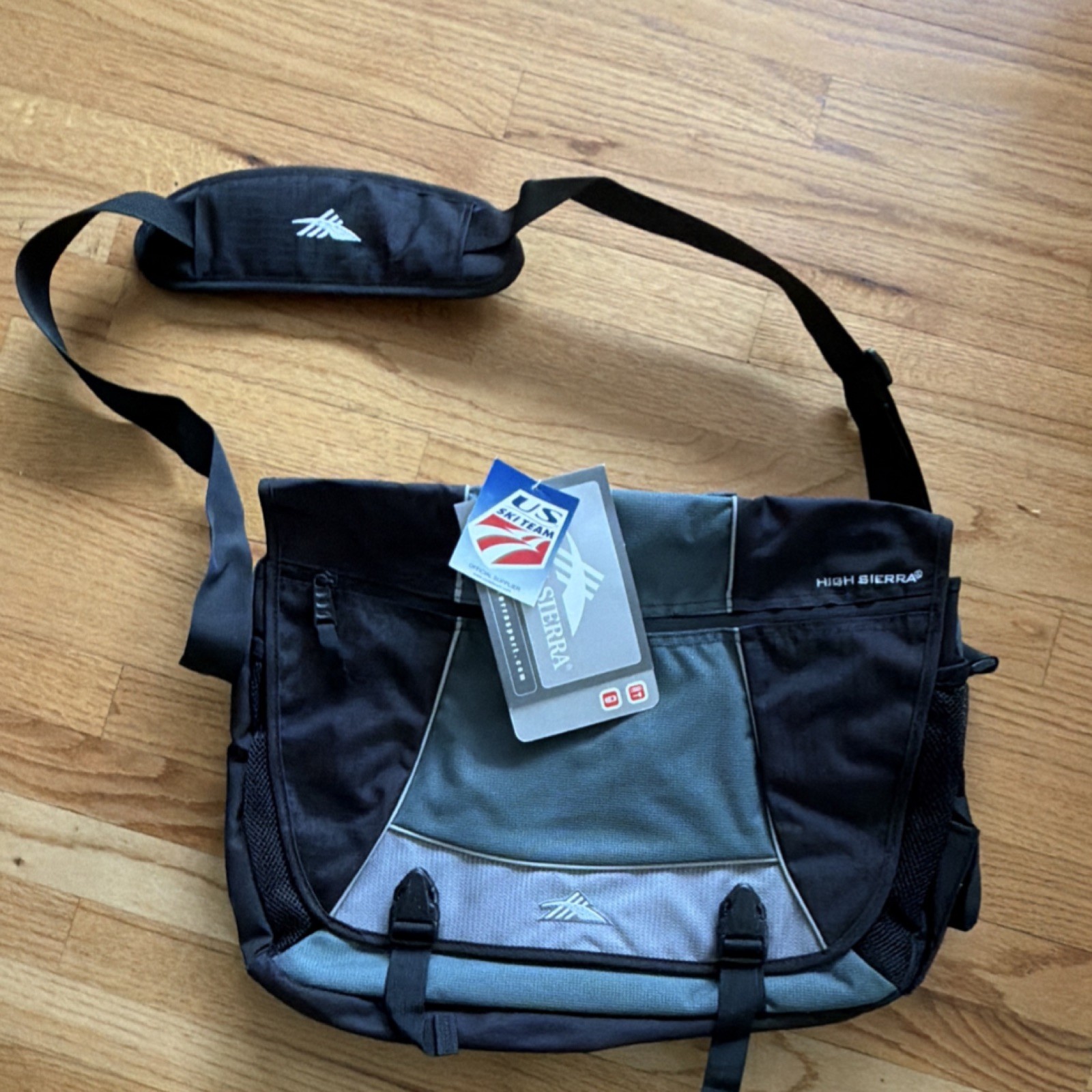High Sierra Tank Padded Shoulder Messenger Laptop Bag 15" Black Gray Polyester