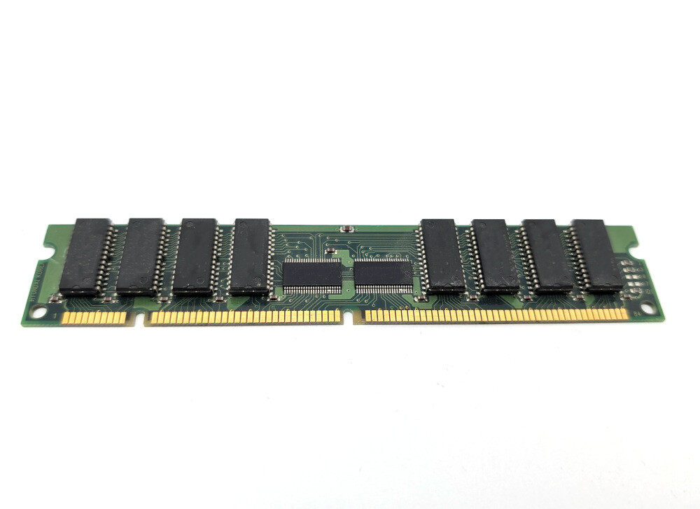HYM564214AHG-60I IBM 42H2779 16MB EDO DIMM RAM 2Mx64 168-pin memory buffered