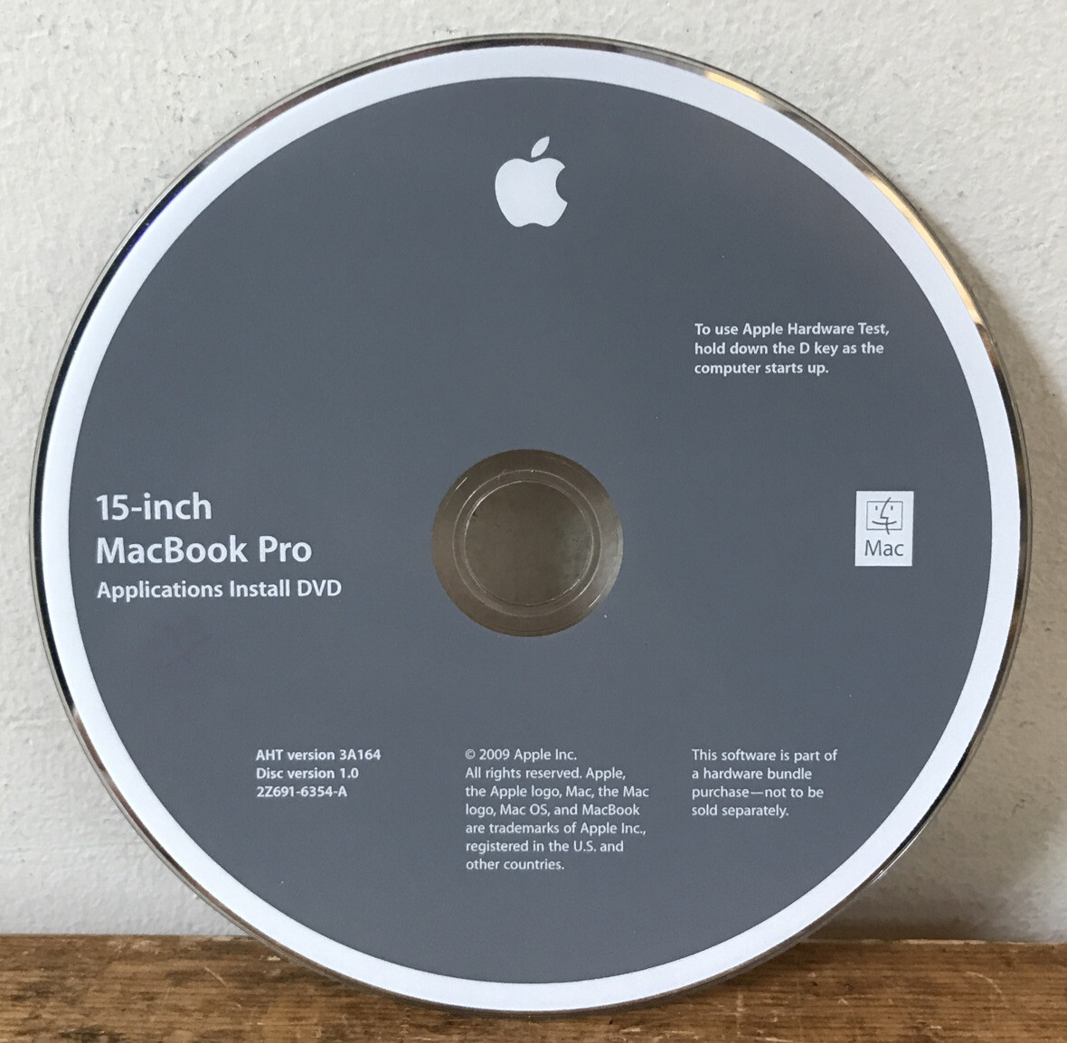 Vintage Apple 2009 15-inch MacBook Pro Applications Install DVD Disc 1.0