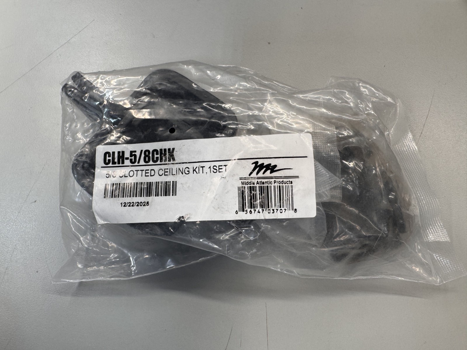 Middle Atlantic CLH-5/8CHK