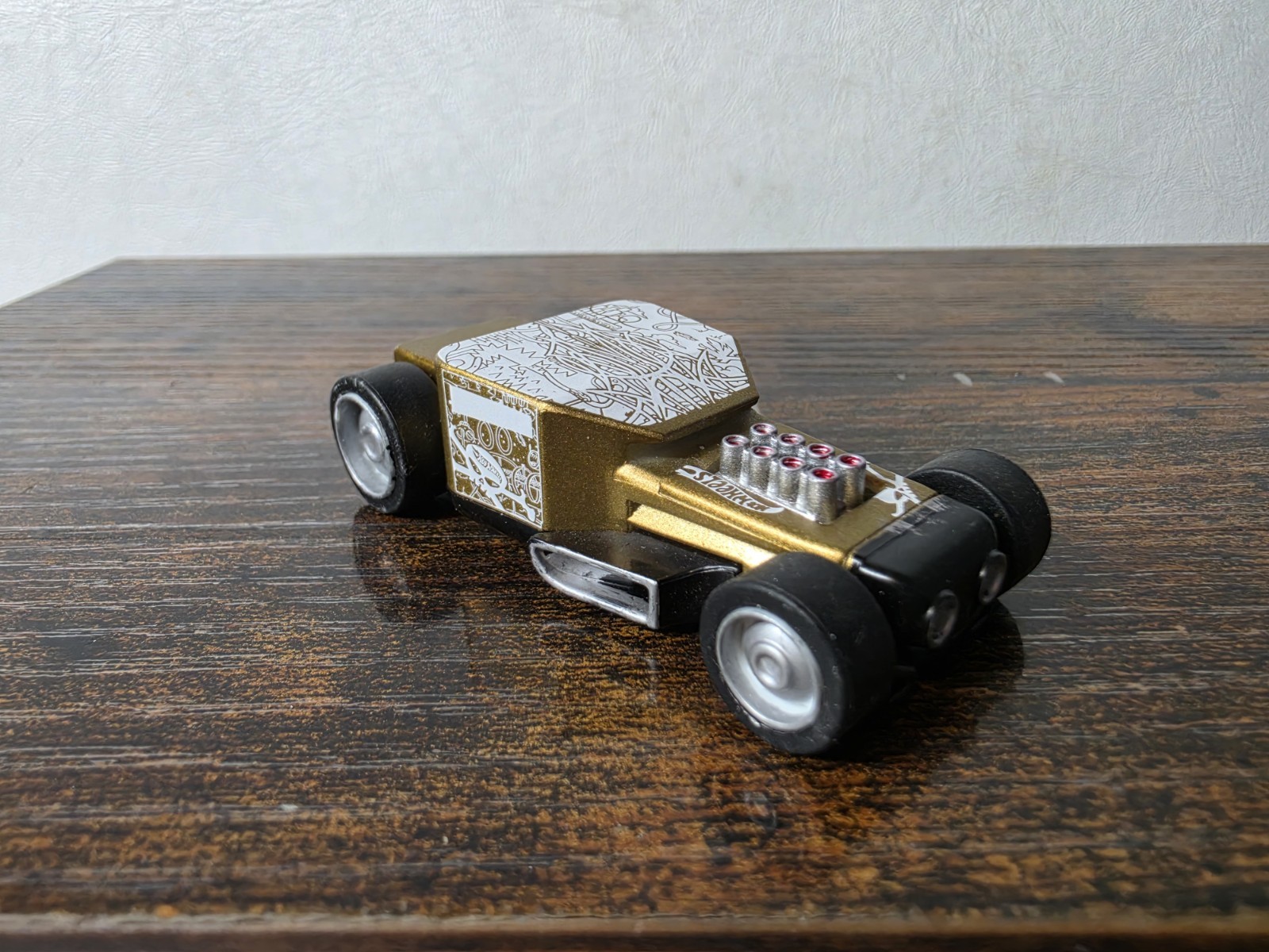 Hot Wheels Apptivity Bone Shaker Race and Play 2011 Works With Ipad App Mattel