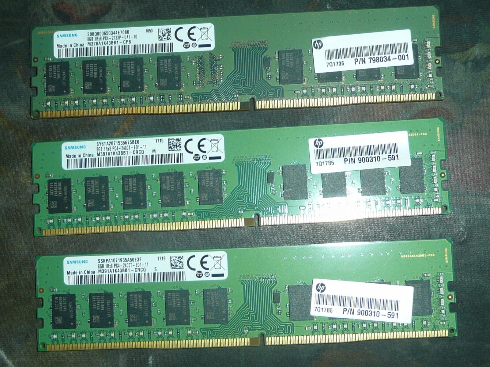 Samsung 24GB (3 x 8GB) DDR4-2400T ECC SERVER DDR4 RAM Memory M391A1K43BB1-CRCQ